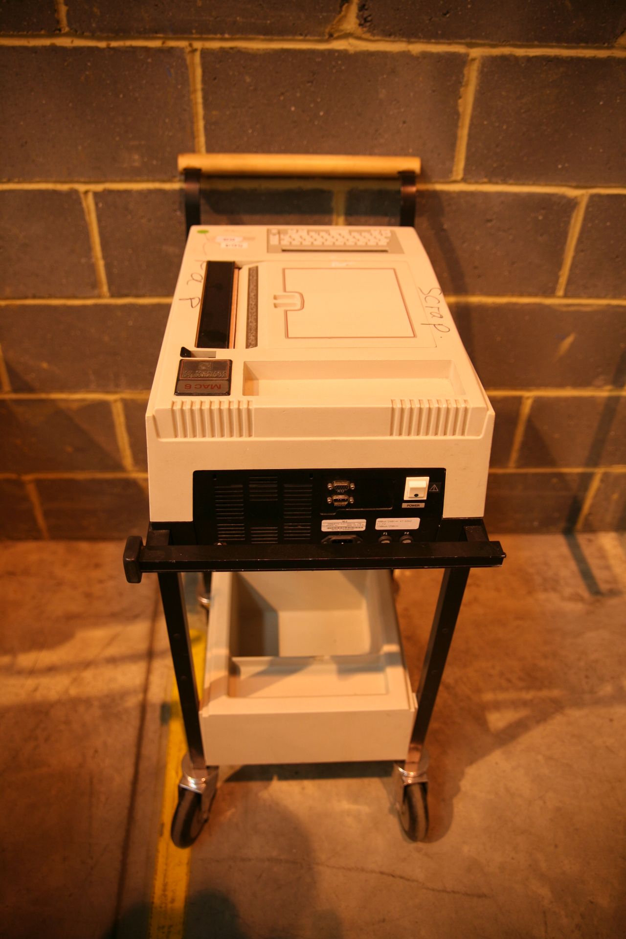 Hewlett Packard M1702A ECG Machine