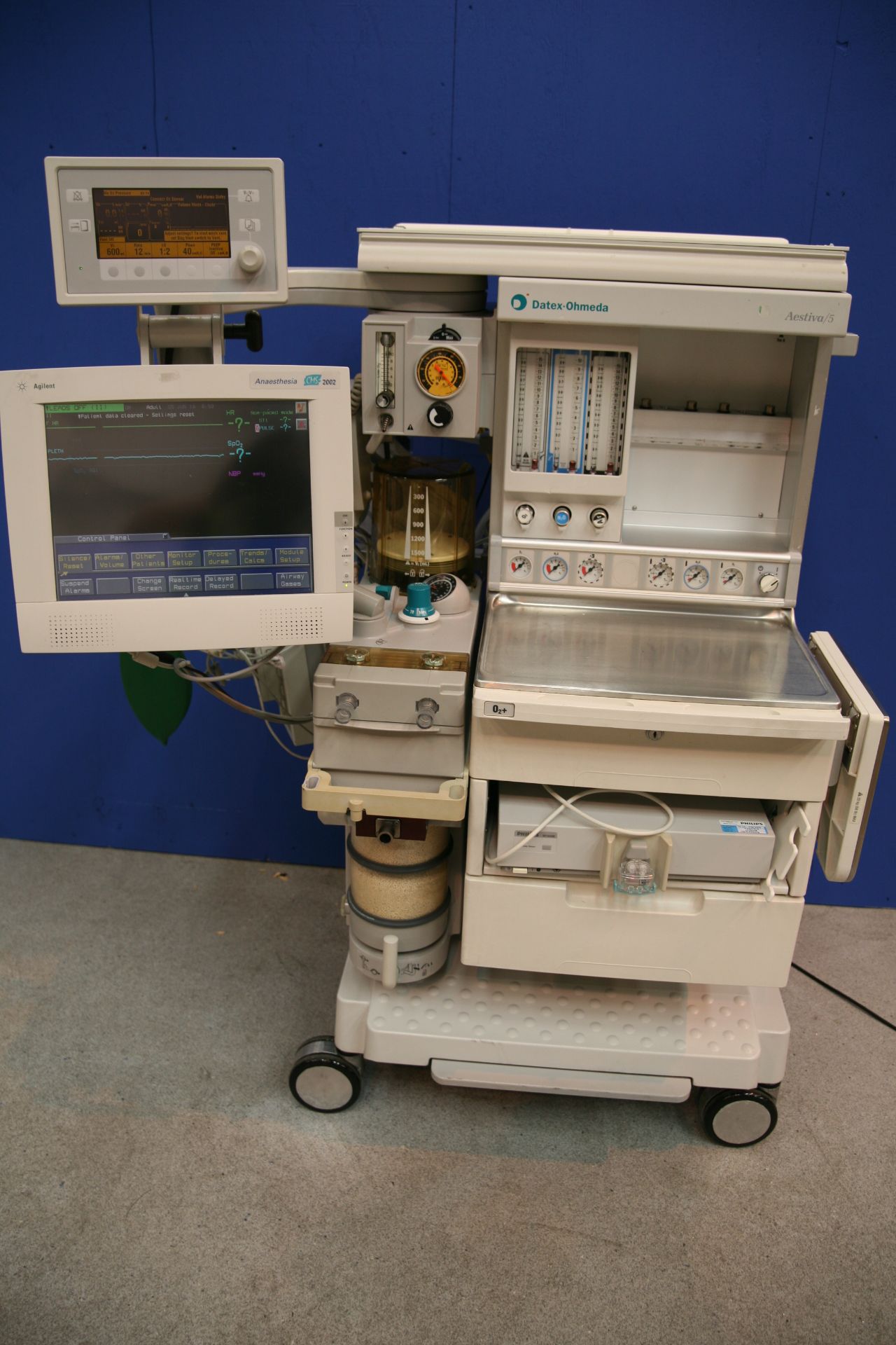 Datex Ohmeda Aestiva 5 Anaethesia Trolley With Agilent Anaesthesia CMS 2002 Monitor, Smart Vent,