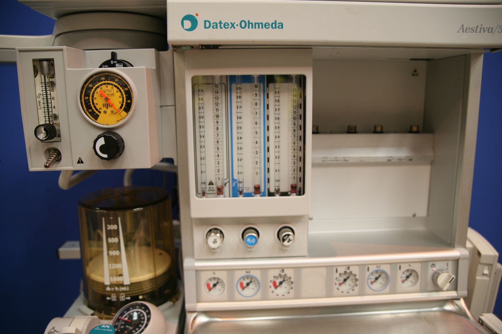 Datex Ohmeda Aestiva 5 Anaethesia Trolley with Agilent Monitor, Smart Vent, Absorber, - Image 3 of 6