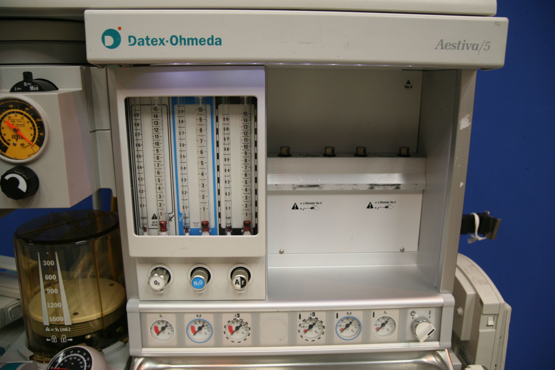 Datex Ohmeda Aestiva 5 Anaethesia Trolley with Agilent Monitor, Smart Vent, Absorber, - Image 2 of 6