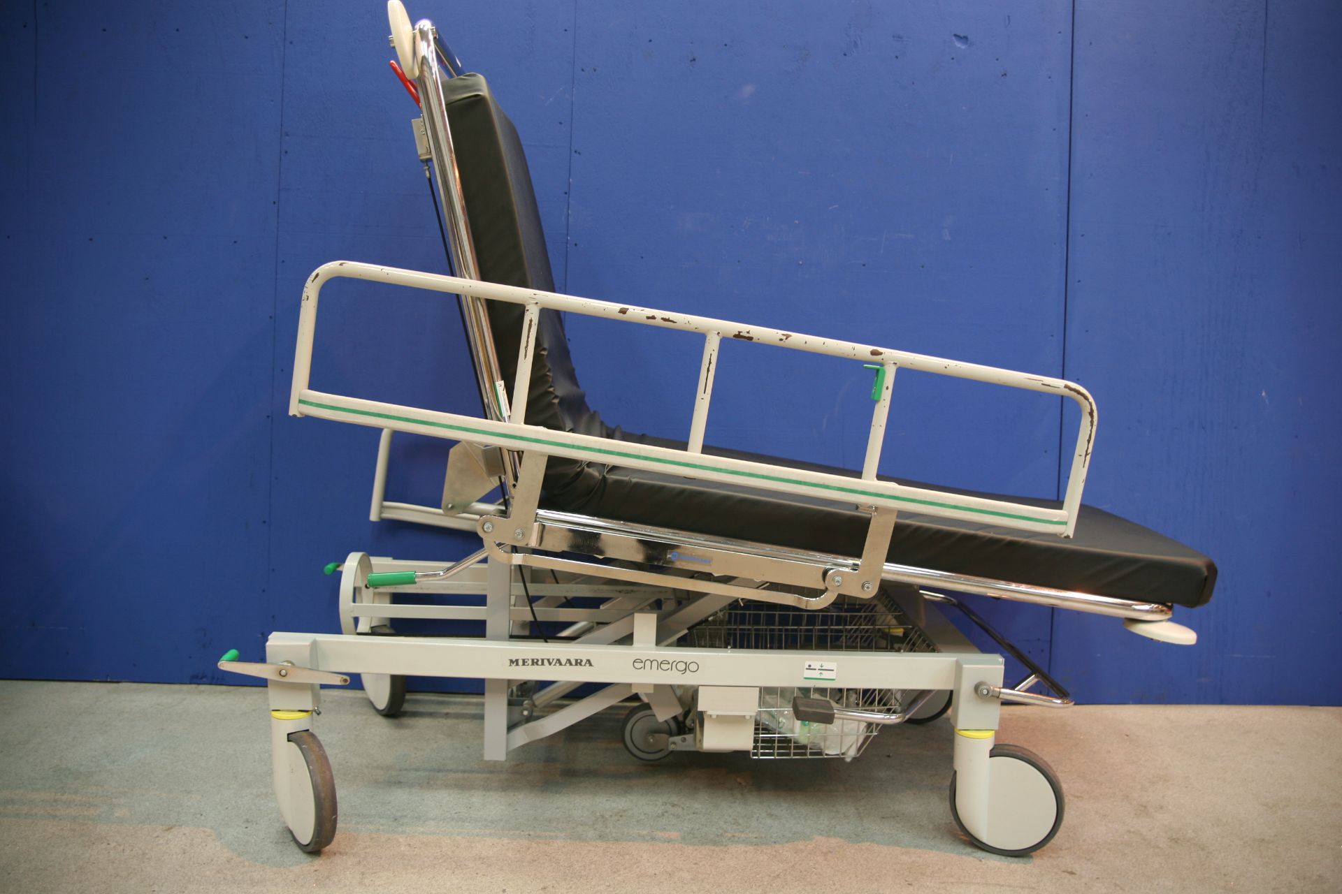 Merivaara Emergo Hydraulic Patient Trolley Hydraulics Working With Matress *Will Not Level Out*