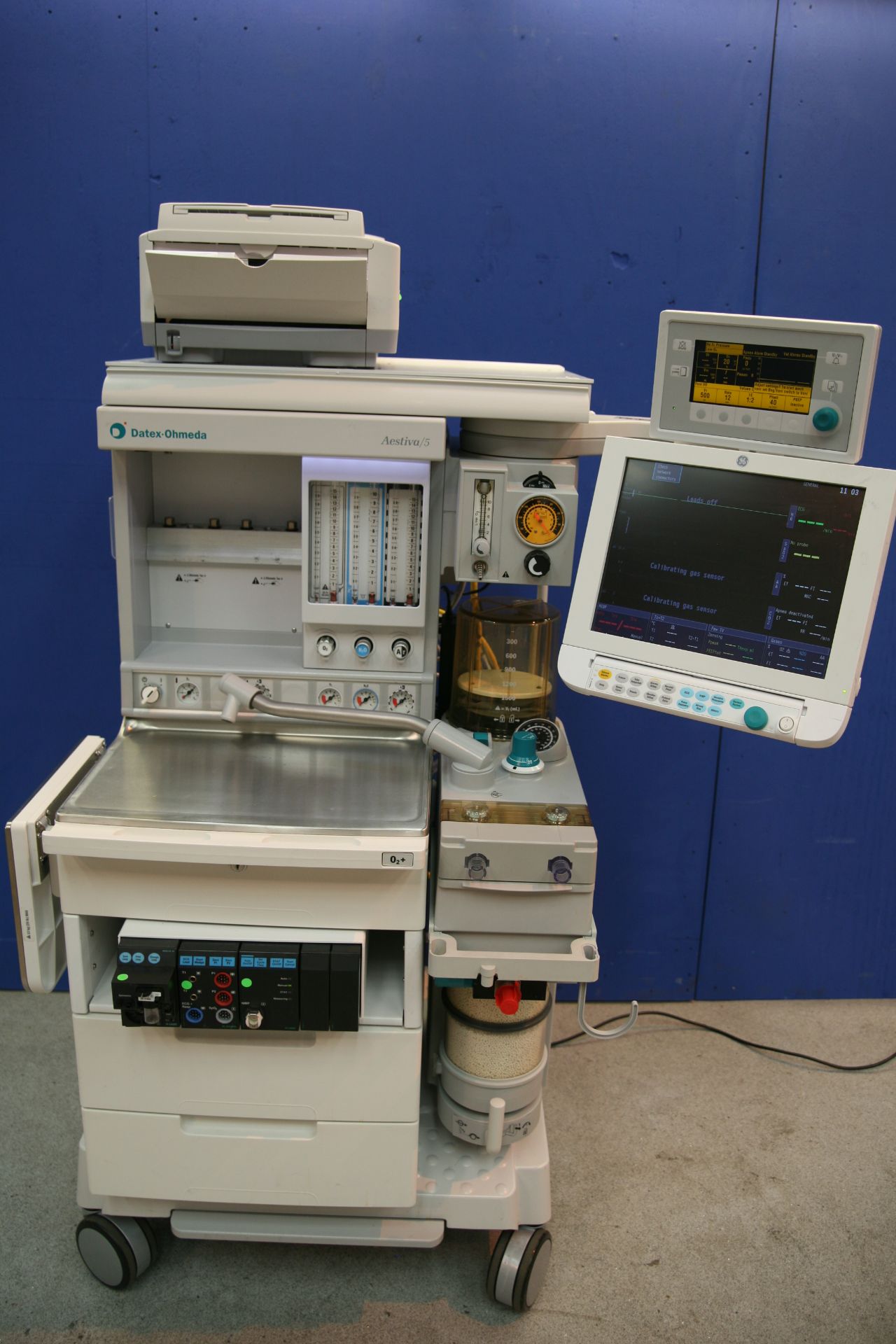 Datex Ohmeda Aestiva 5 Anesthesia Machine With Datex Ohmeda S/5 Patient Monitor And SmartVent,