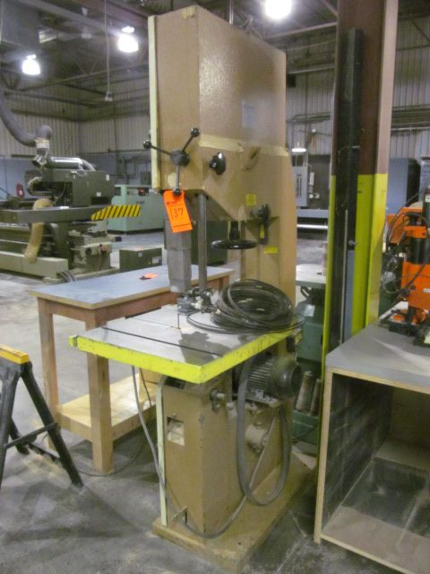 SCMI vertical 22" band saw, M/N 600SC, S/N 433, with 23" X 32" table, 2-1/2" throat, 20A, 250V, 3 - Image 2 of 3