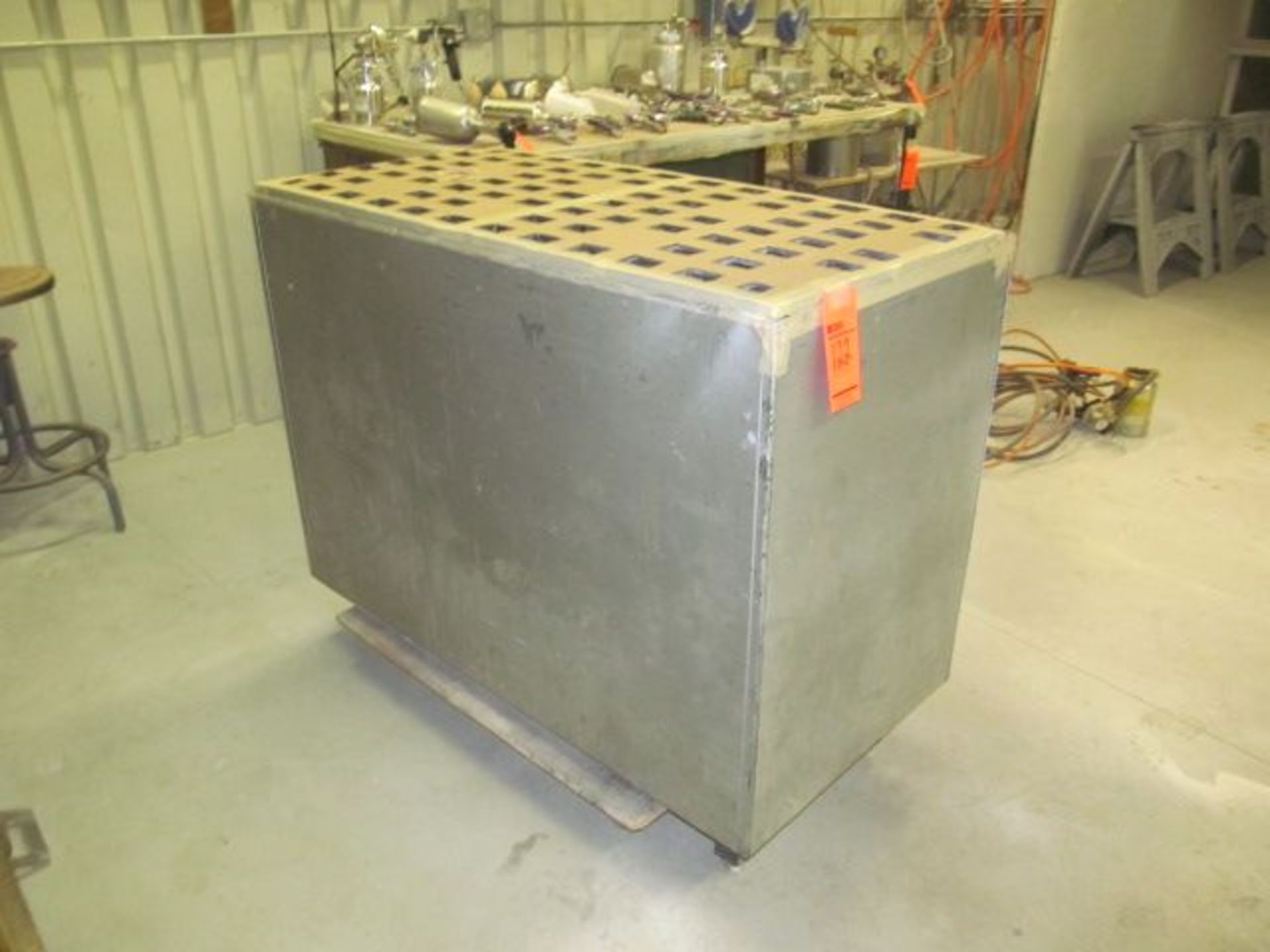 Vacuum sanding table, 24" X 48" X 40"H