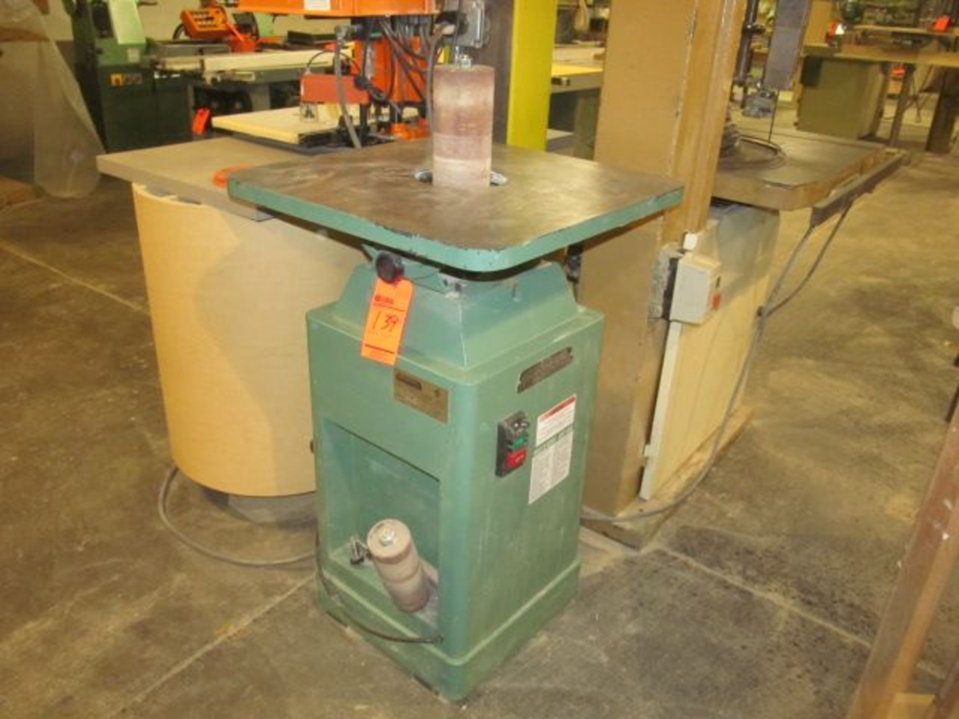 General International oscillating single spindle sander, M/N 15-020M1, S/N 12230806, 1 HP, 10/5 amp,