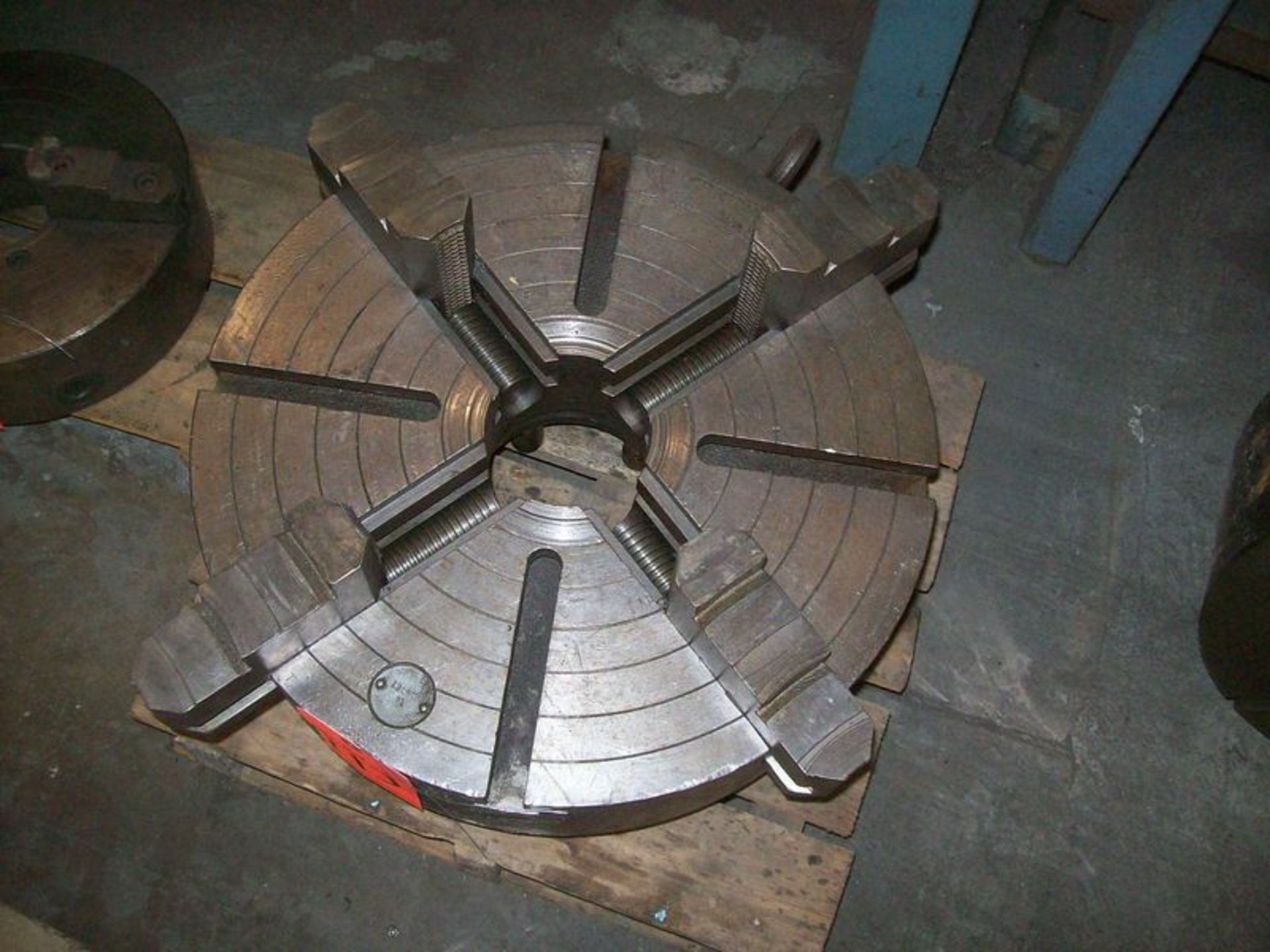 18" 4-jaw chuck