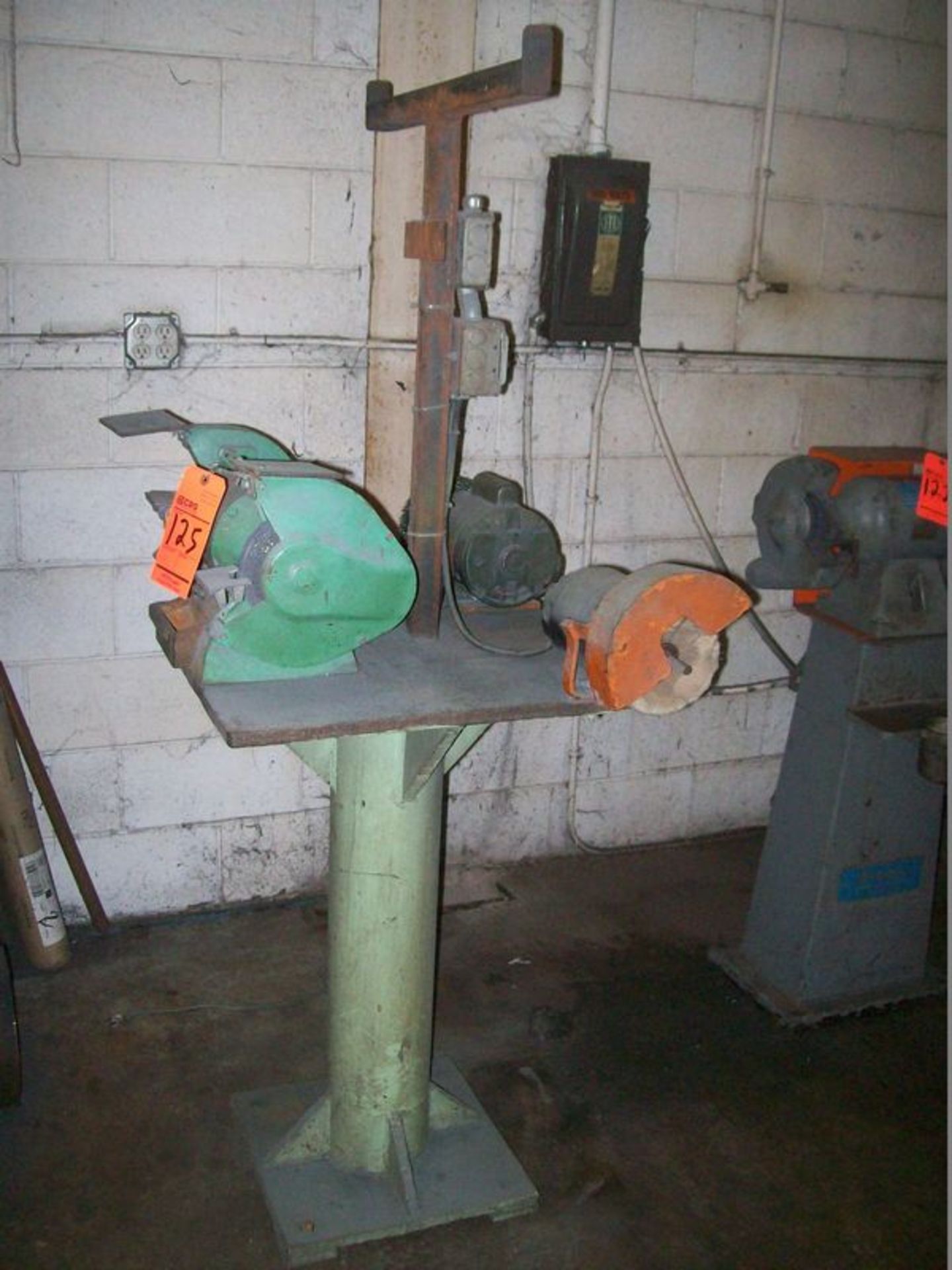 Lot includes (1) 6" double end pedestal grinder and (4) ass't single end grinders with (2) mounted - Image 2 of 2