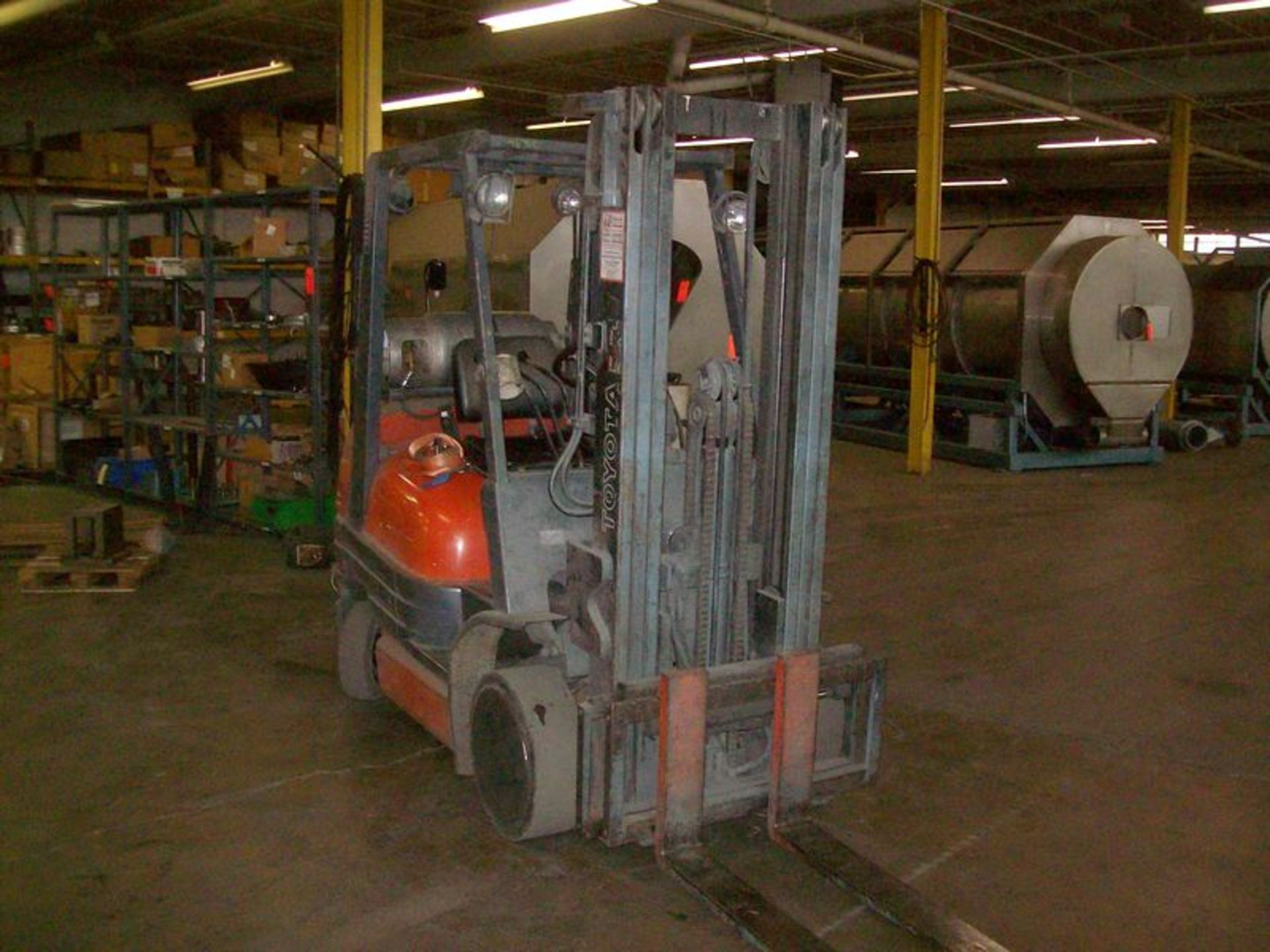 Toyota propane forklift, M/N 42-6FGCU25, S/N 67014, 4,900 lb cap, 16' height, solid tires, 10,946