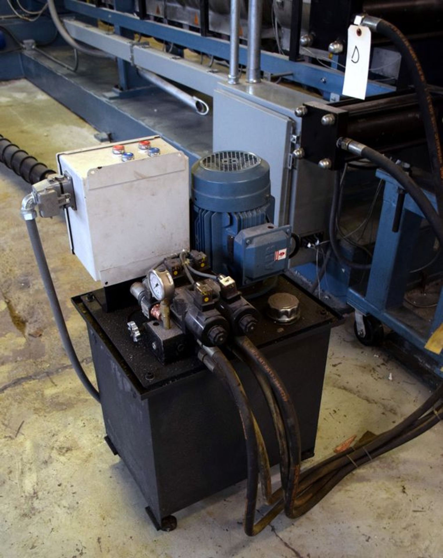 Crown Machine Back Flushing Screen Changer, Model SCDB5.8. Includes a 2.2kw hydraulic power pack. - Image 4 of 5