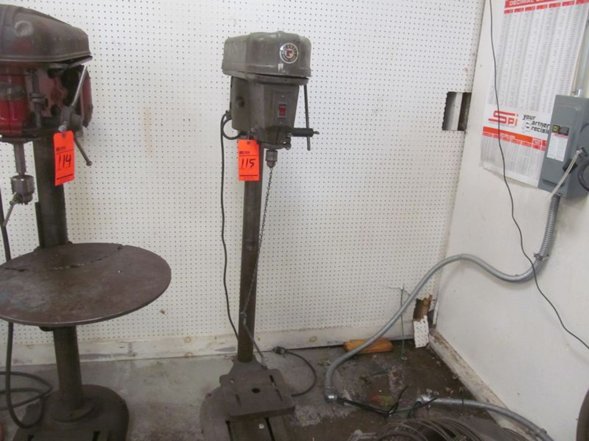Rockwell 15" drill press, floor type, series 15-017, 1/2 HP, 1 PH, s/n 1595472