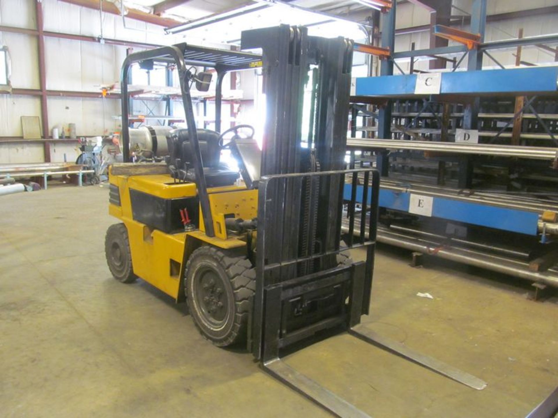 Daewoo model G25S-2 propane forklift, drops-side shift, 5,000 lb. capacity, 188" ht. capacity,