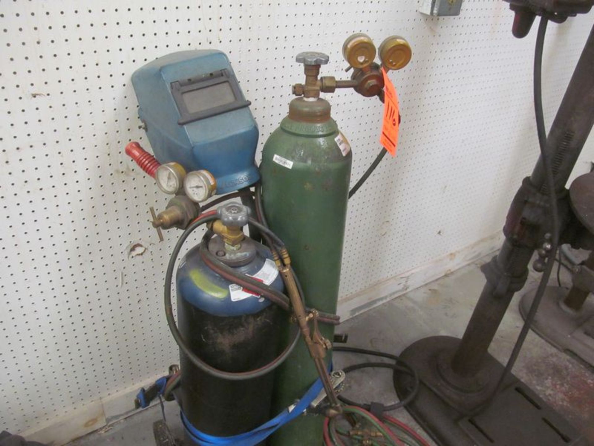 Cut and weld unit with regulators, tips, assorted hose, cart and face shield-no tanks - Image 2 of 2