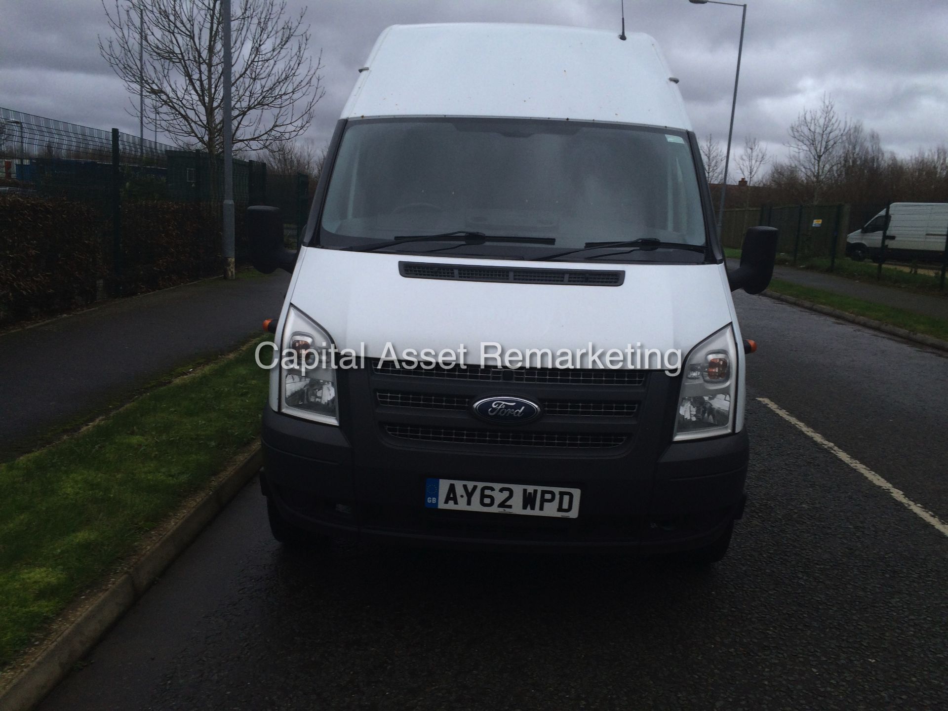 (On Sale) FORD TRANSIT T350  2.2TDCI - XTRA LWB HI TOP **JUMBO** - 62 REG - 6 SPEED -  1 OWNER - Image 2 of 13