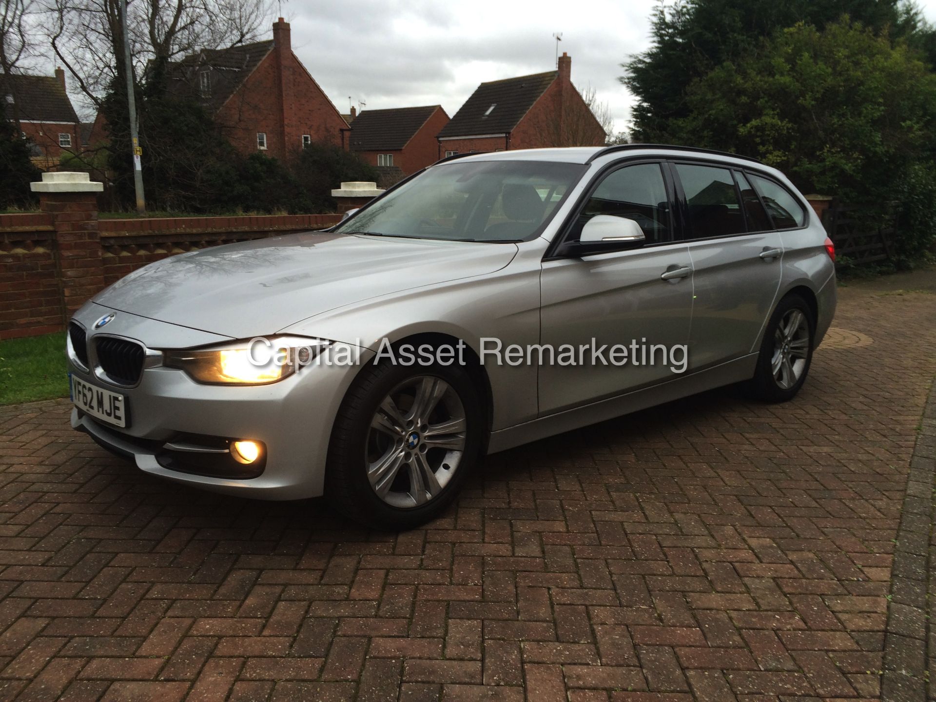 (On Sale) BMW 318D 'SPORT'  TOURING (2013 MODEL) NEW SHAPE - 1 OWNER FROM NEW - MASSIVE SPEC!! - Image 3 of 24