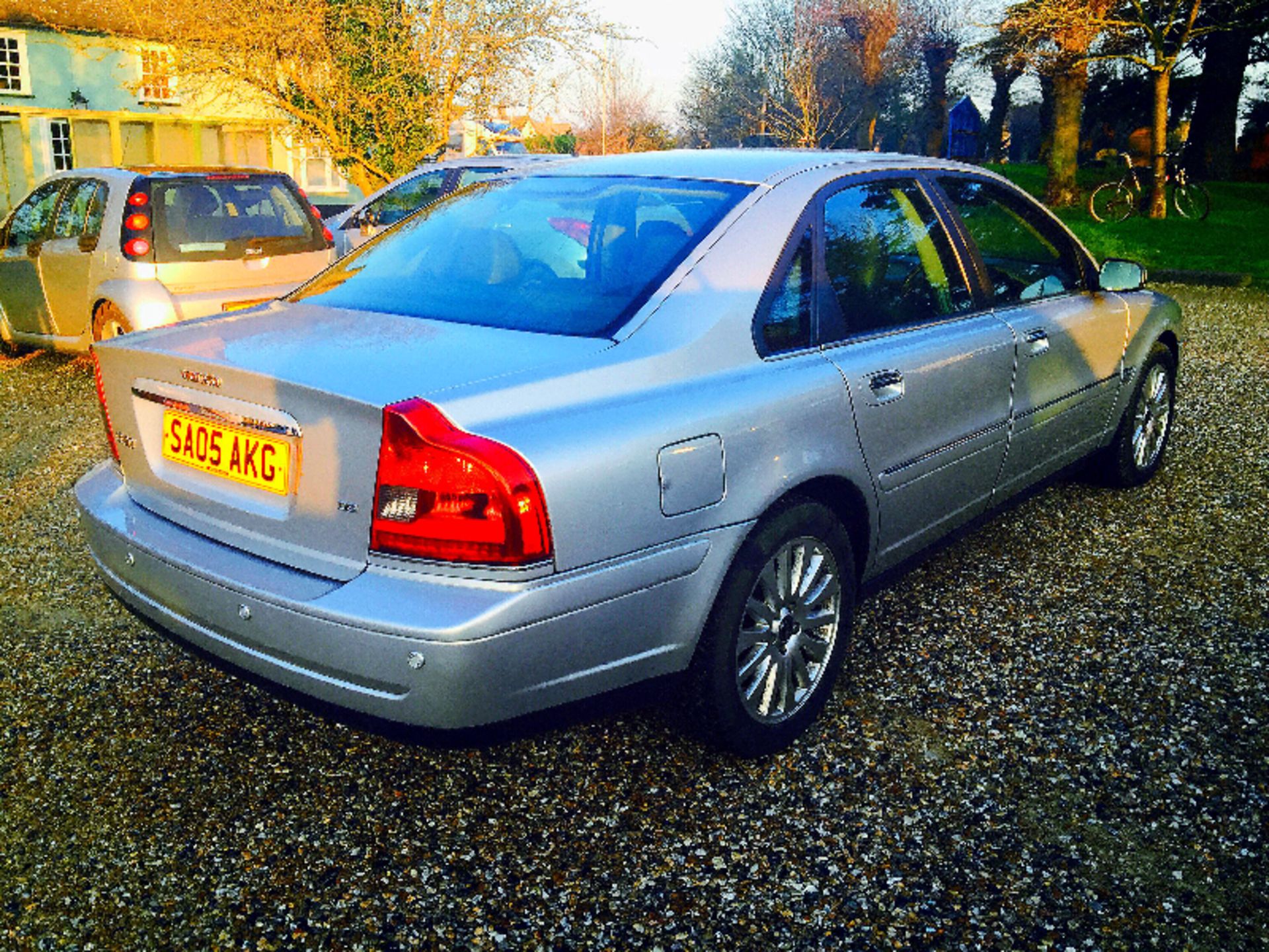 (On Sale) VOLVO S80 SE 2.4 D5 AUTO 2005(05) REG**METALLIC SILVER**A/C*CLIMATE CONTROL*FULL LEATHER* - Image 5 of 17