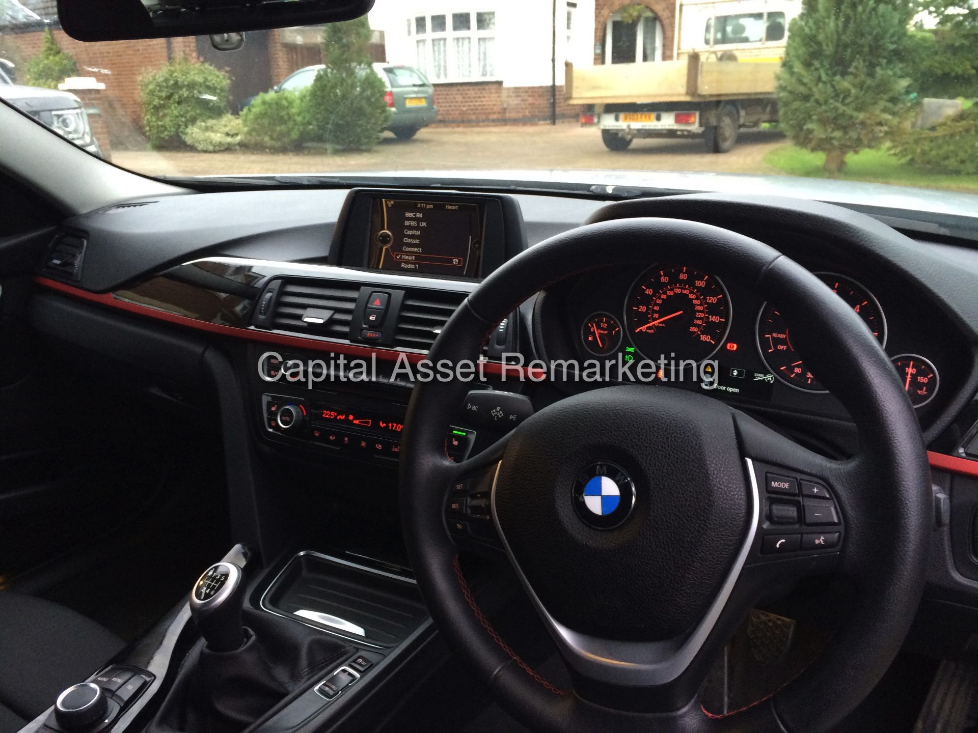 (On Sale) BMW 318D 'SPORT'  TOURING (2013 MODEL) NEW SHAPE - 1 OWNER FROM NEW - MASSIVE SPEC!! - Image 10 of 24