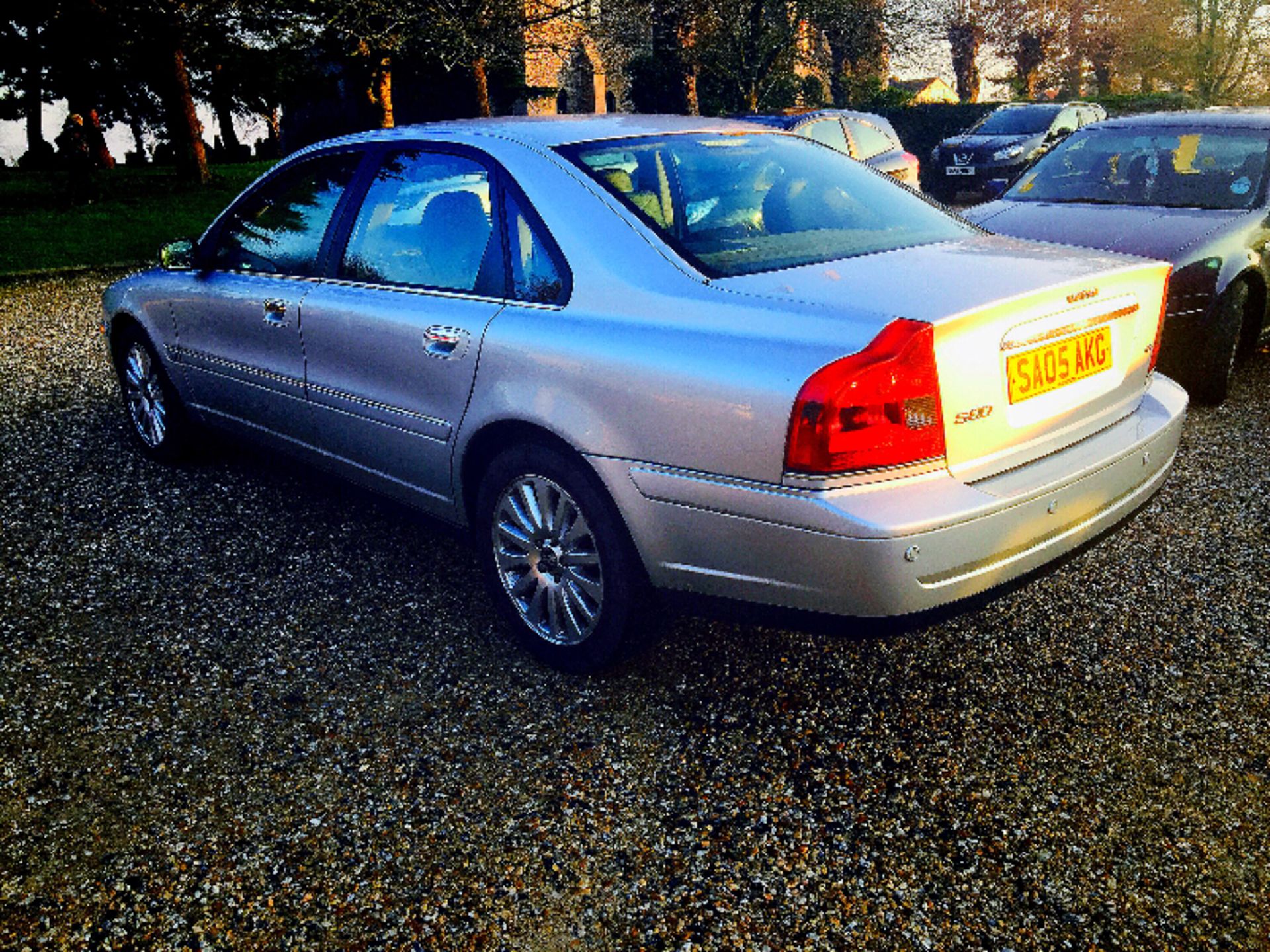(On Sale) VOLVO S80 SE 2.4 D5 AUTO 2005(05) REG**METALLIC SILVER**A/C*CLIMATE CONTROL*FULL LEATHER* - Image 4 of 17