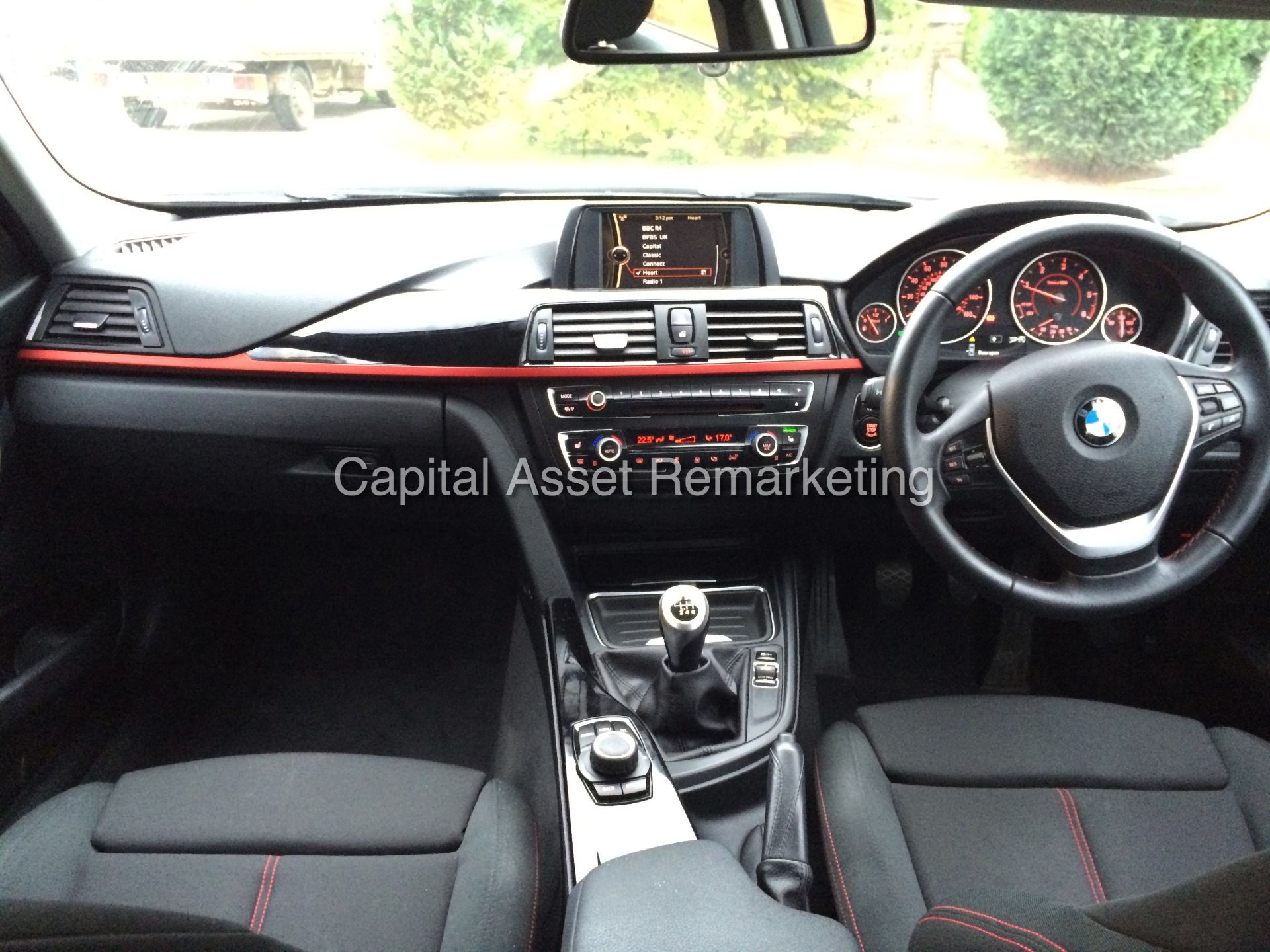 (On Sale) BMW 318D 'SPORT'  TOURING (2013 MODEL) NEW SHAPE - 1 OWNER FROM NEW - MASSIVE SPEC!! - Image 16 of 24