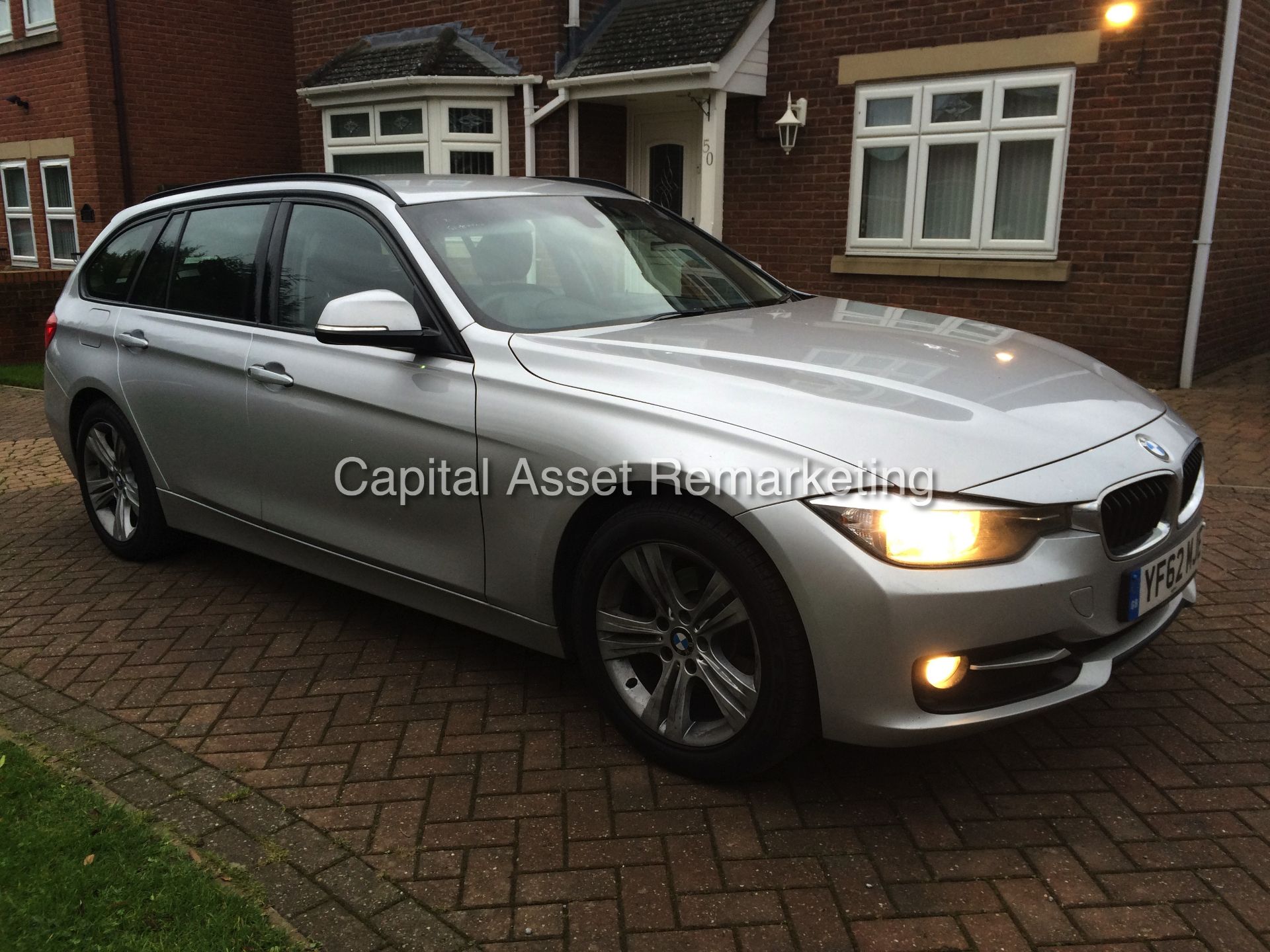 (On Sale) BMW 318D 'SPORT'  TOURING (2013 MODEL) NEW SHAPE - 1 OWNER FROM NEW - MASSIVE SPEC!!