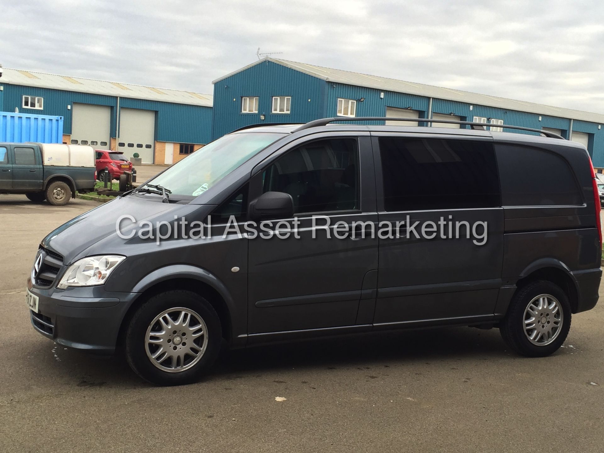 (ON SALE) MERCEDES VITO 113 CDI (2012 MODEL) DUAL LINER - AUTO - AIR CON -  'HUGE SPEC' 1 OWNER - Image 4 of 23