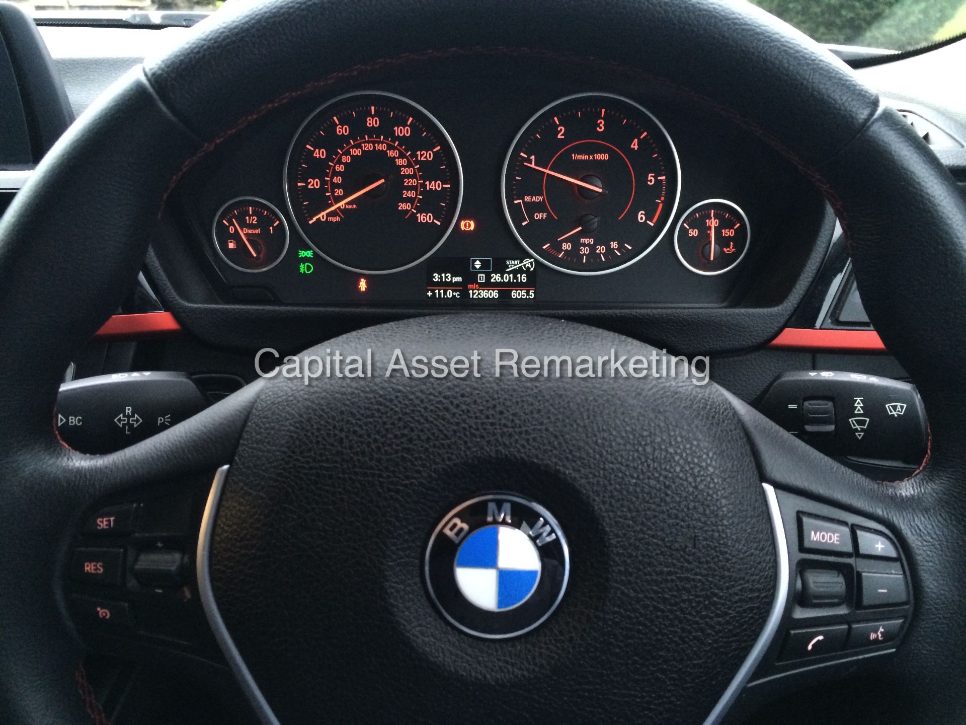 (On Sale) BMW 318D 'SPORT'  TOURING (2013 MODEL) NEW SHAPE - 1 OWNER FROM NEW - MASSIVE SPEC!! - Image 20 of 24