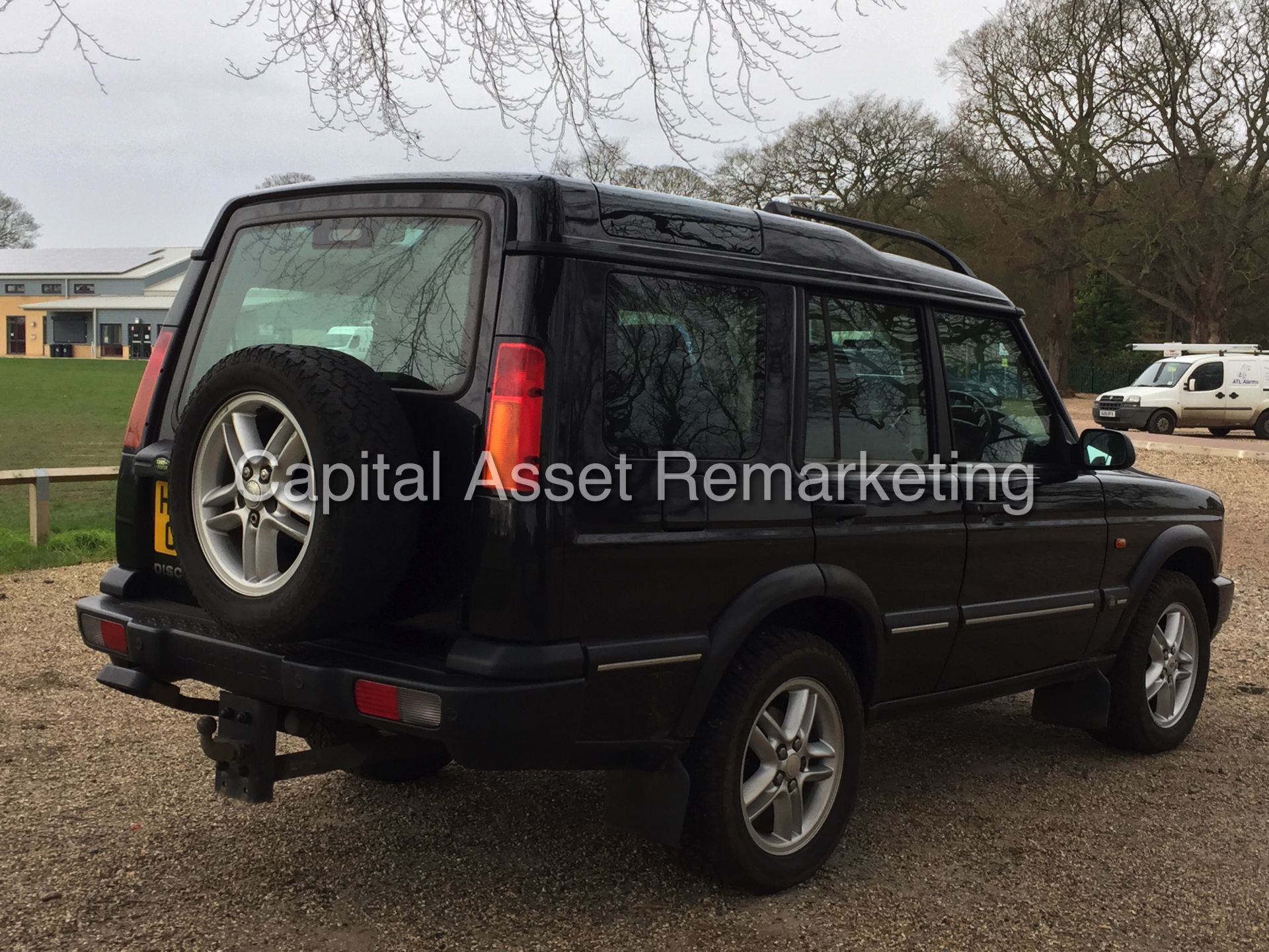 LAND ROVER DISCOVERY TD5 'LANDMARK' (2004 - 04 REG) 7 SEATER - LEATHER - AUTO (NO VAT - SAVE 20%) - Image 7 of 20