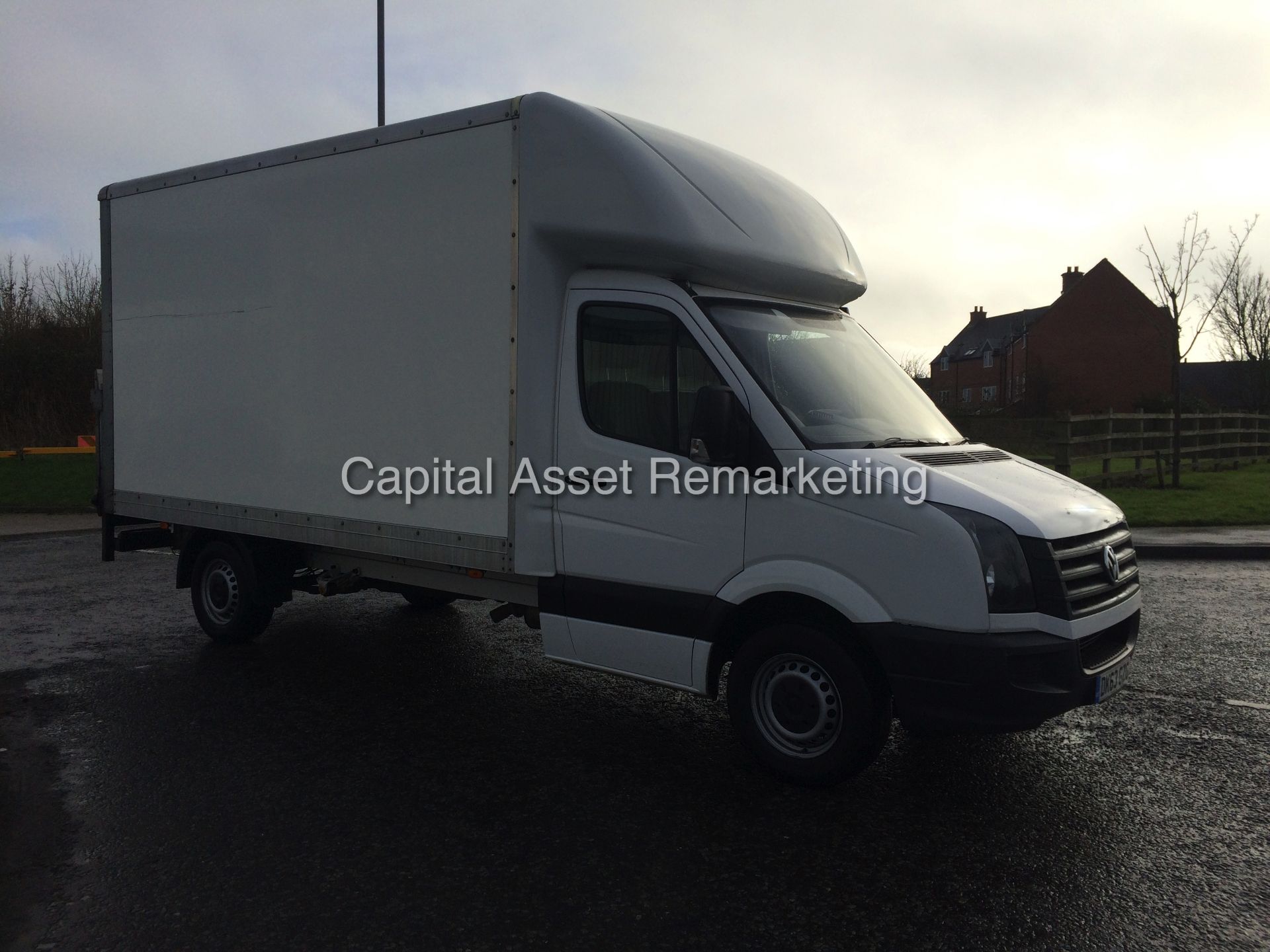 VOLKSWAGEN CRAFTER CR35 2.0TDI (109) BHP - LWB LUTON WITH ELECTRIC TAILIFT - 2014 MODEL - 1 OWNER - Image 3 of 20