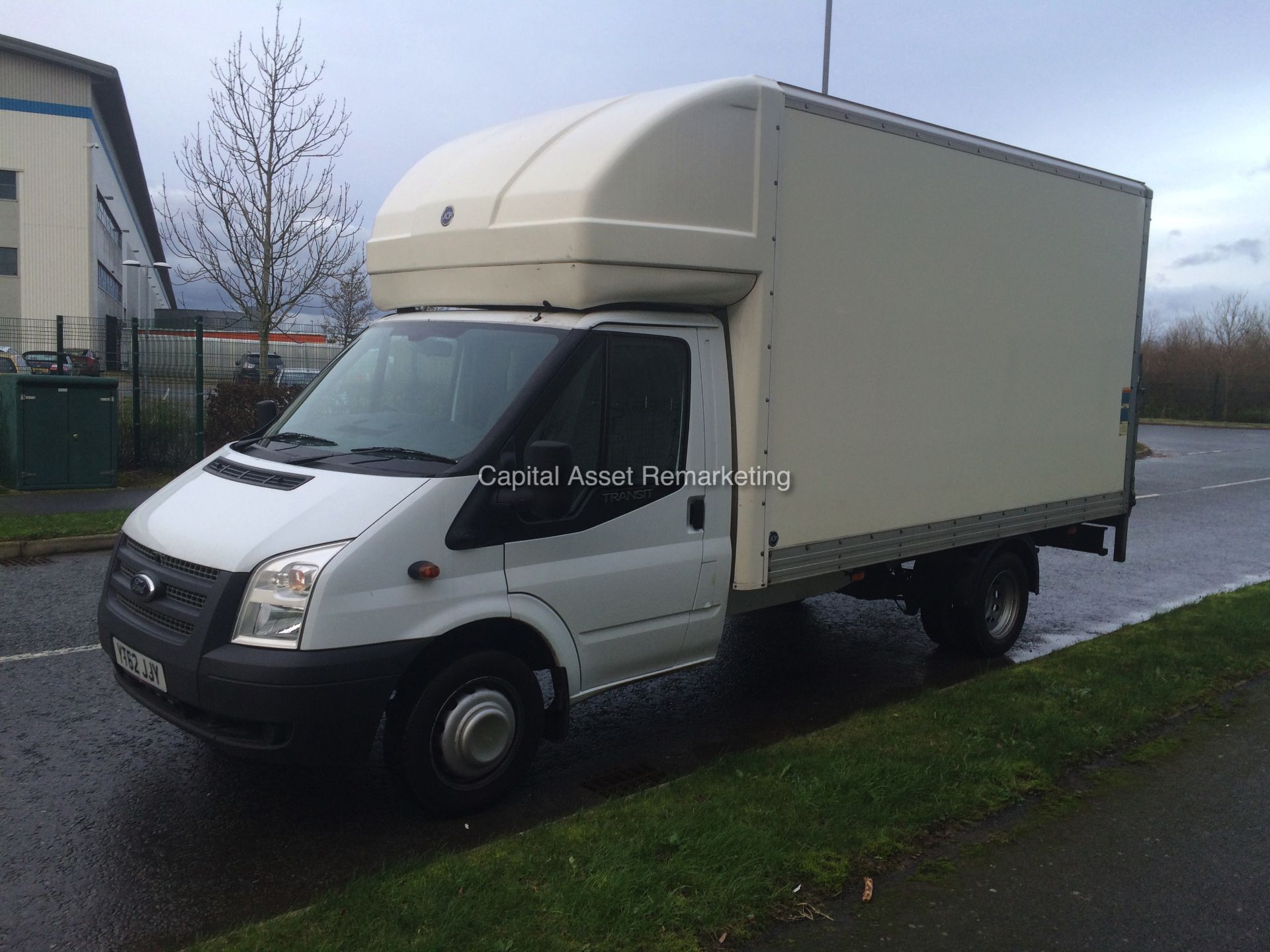 (ON SALE) FORD TRANSIT 2.2TDCI '125PSI' T350 LWB LUTON BOX VAN - TWIN WHEELER - ELECTRIC TAILIFT - Image 3 of 13