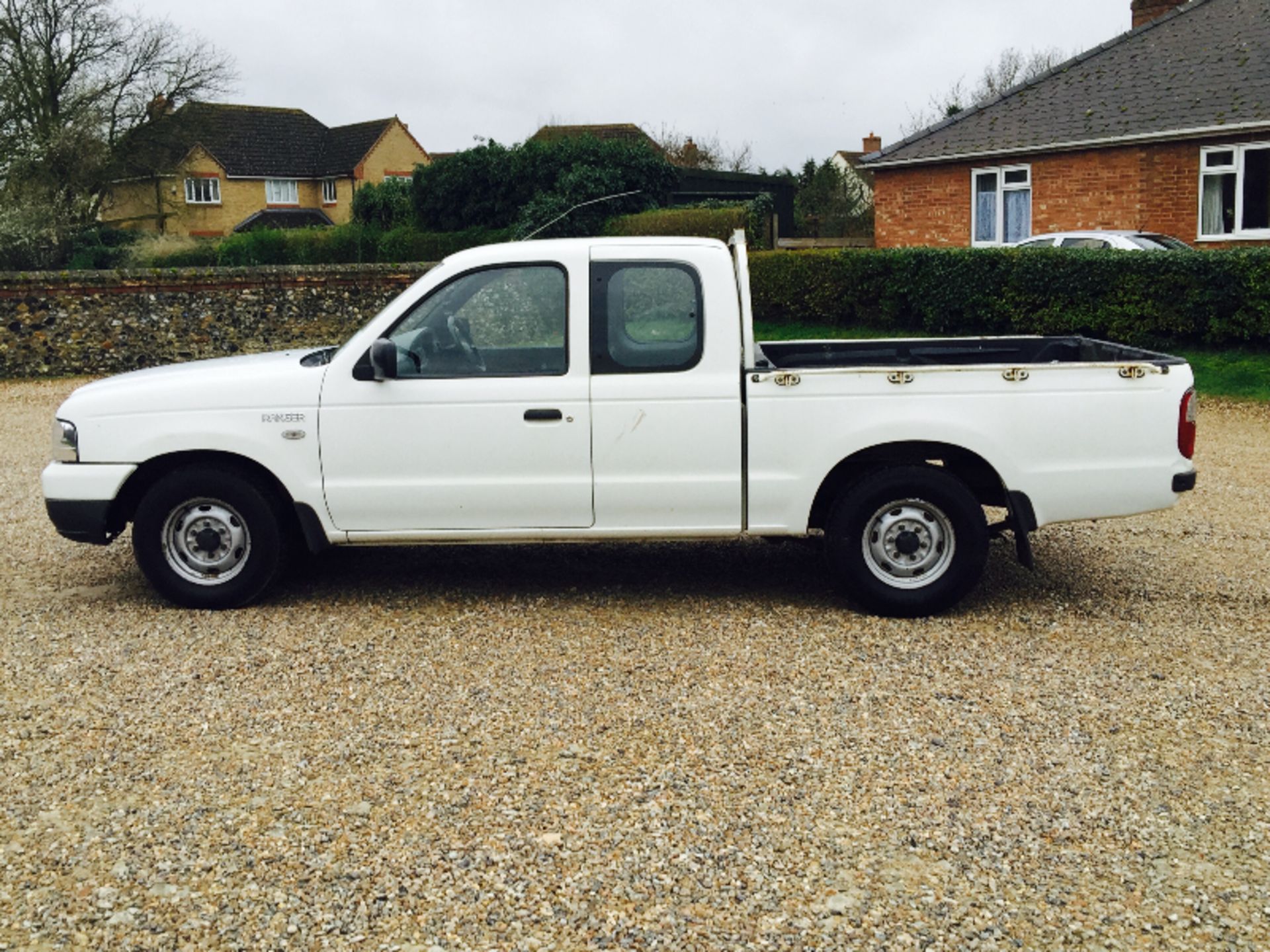 (ON SALE) FORD RANGER 2.5 SUPER-CAB DIESEL 2006(06) REG **NO VAT SAVE 20%** - Image 3 of 13