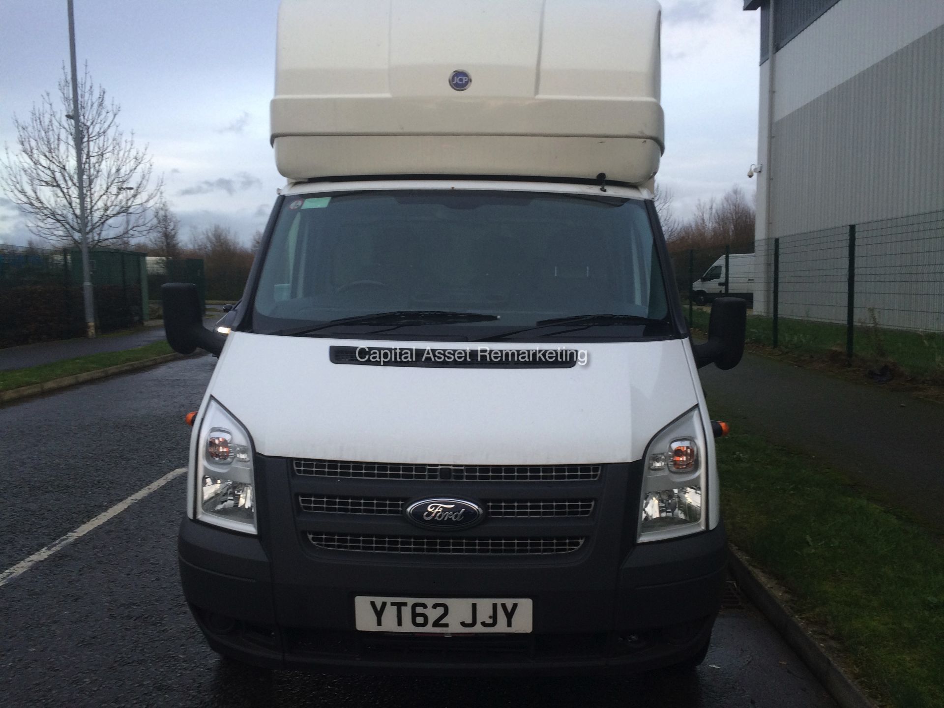 (ON SALE) FORD TRANSIT 2.2TDCI '125PSI' T350 LWB LUTON BOX VAN - TWIN WHEELER - ELECTRIC TAILIFT - Image 2 of 13