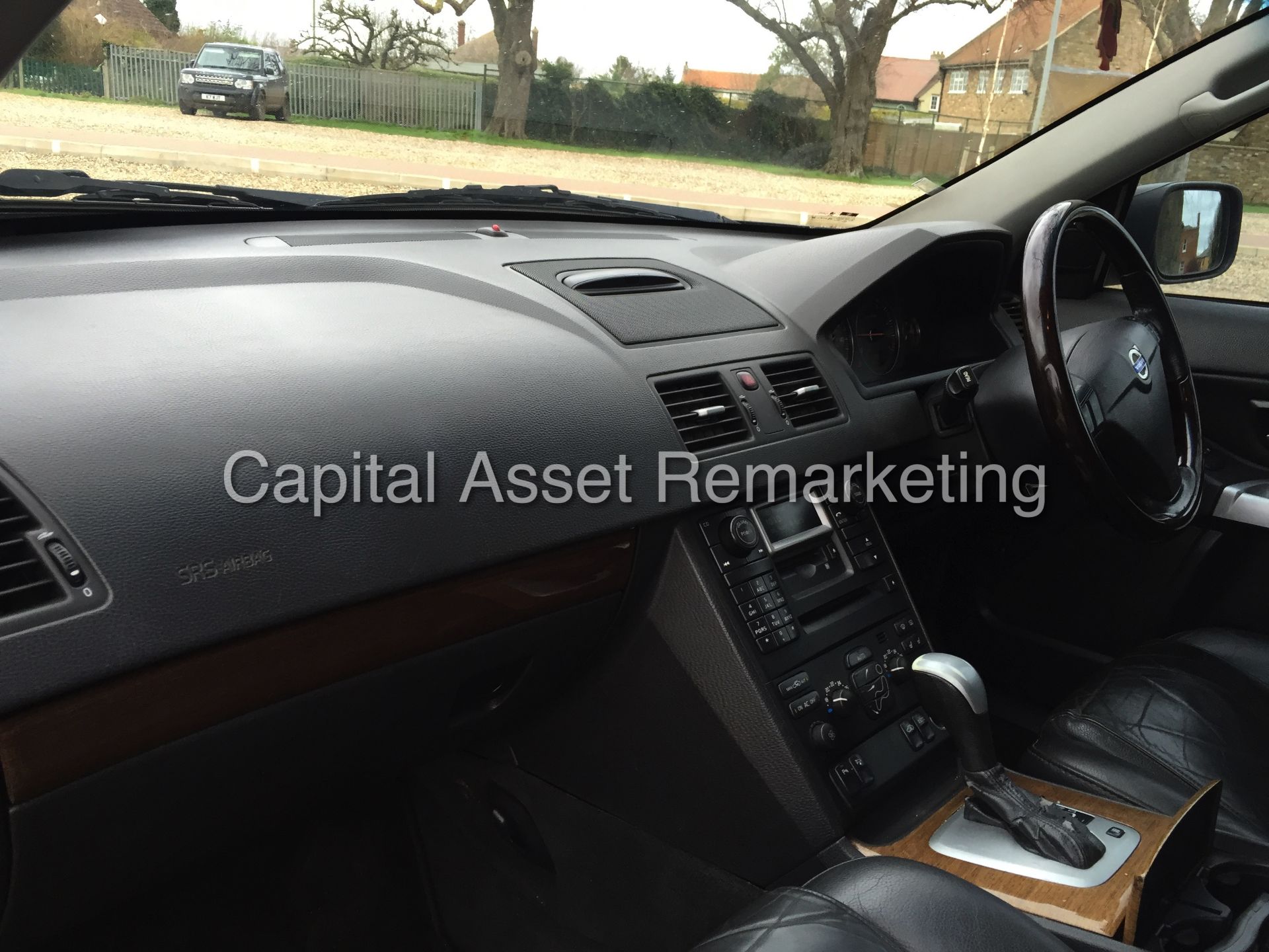 (ON SALE) VOLVO XC90 'D5' (2004 - 04 REG) AUTO - LEATHER - 7 SEATER - SAT NAV 'HUGE SPEC' - Image 21 of 24