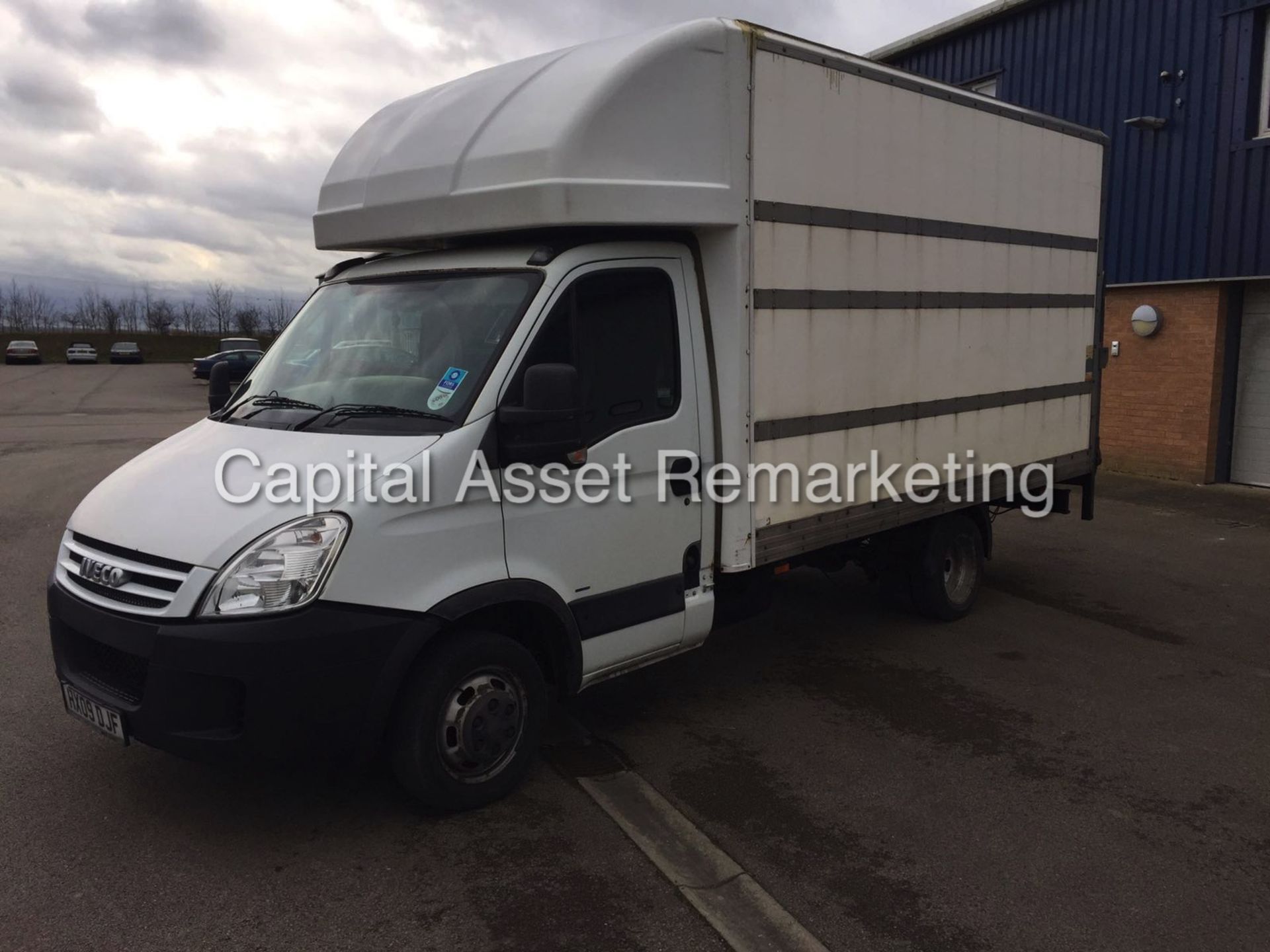 IVECO DAILY 35C12 'LWB - LUTON' (2009) 2.3 HPI - 120 BHP - CRUISE CONTROL "ELECTRIC TAIL-LIFT" - Image 2 of 14