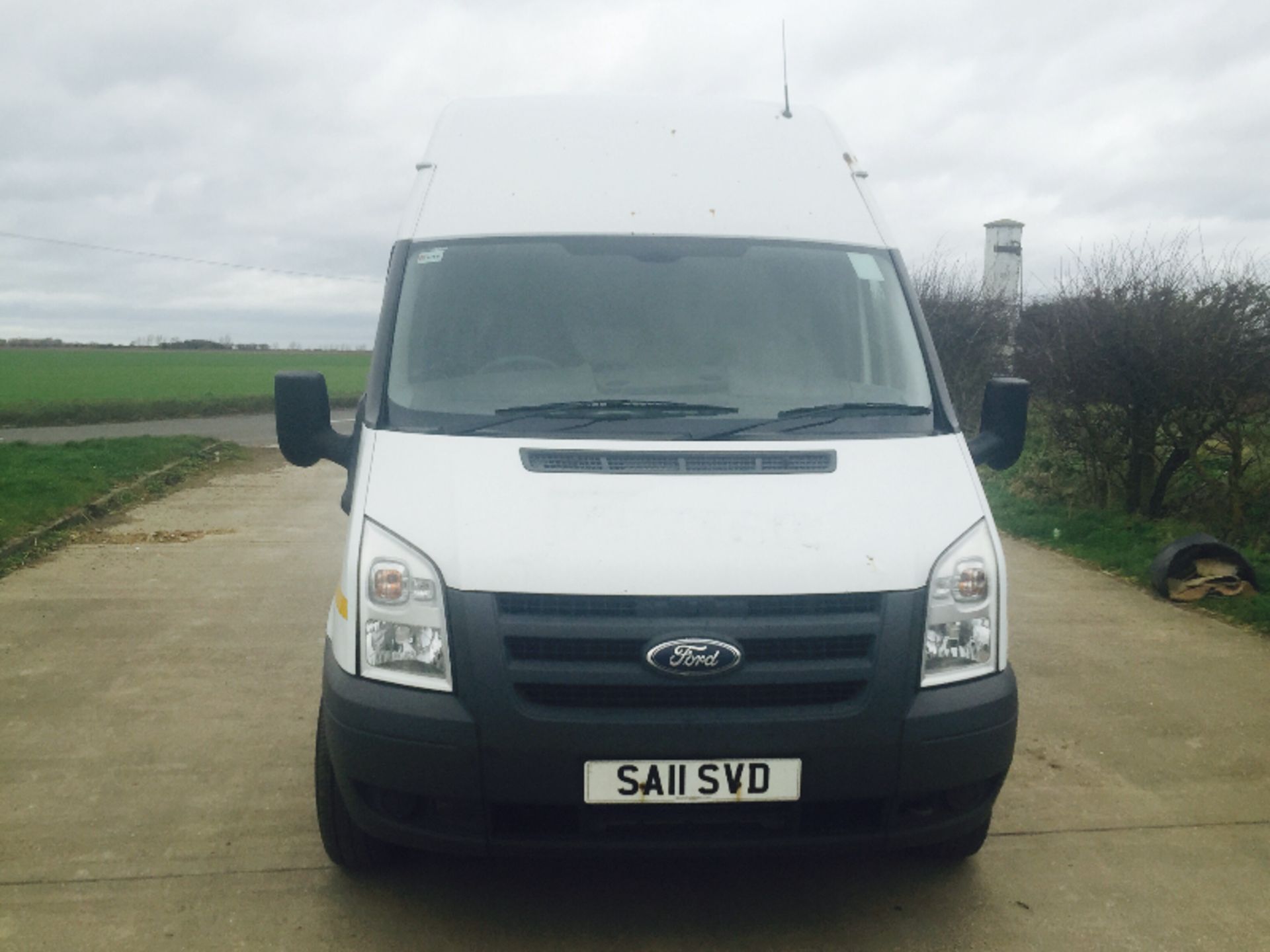 (ON SALE) FORD TRANSIT 140 T350L RWD (2011 - 11 REG) 2.4 TDCI - 140 PS - 6 SPEED (1 FORMER KEEPER) - Image 4 of 14