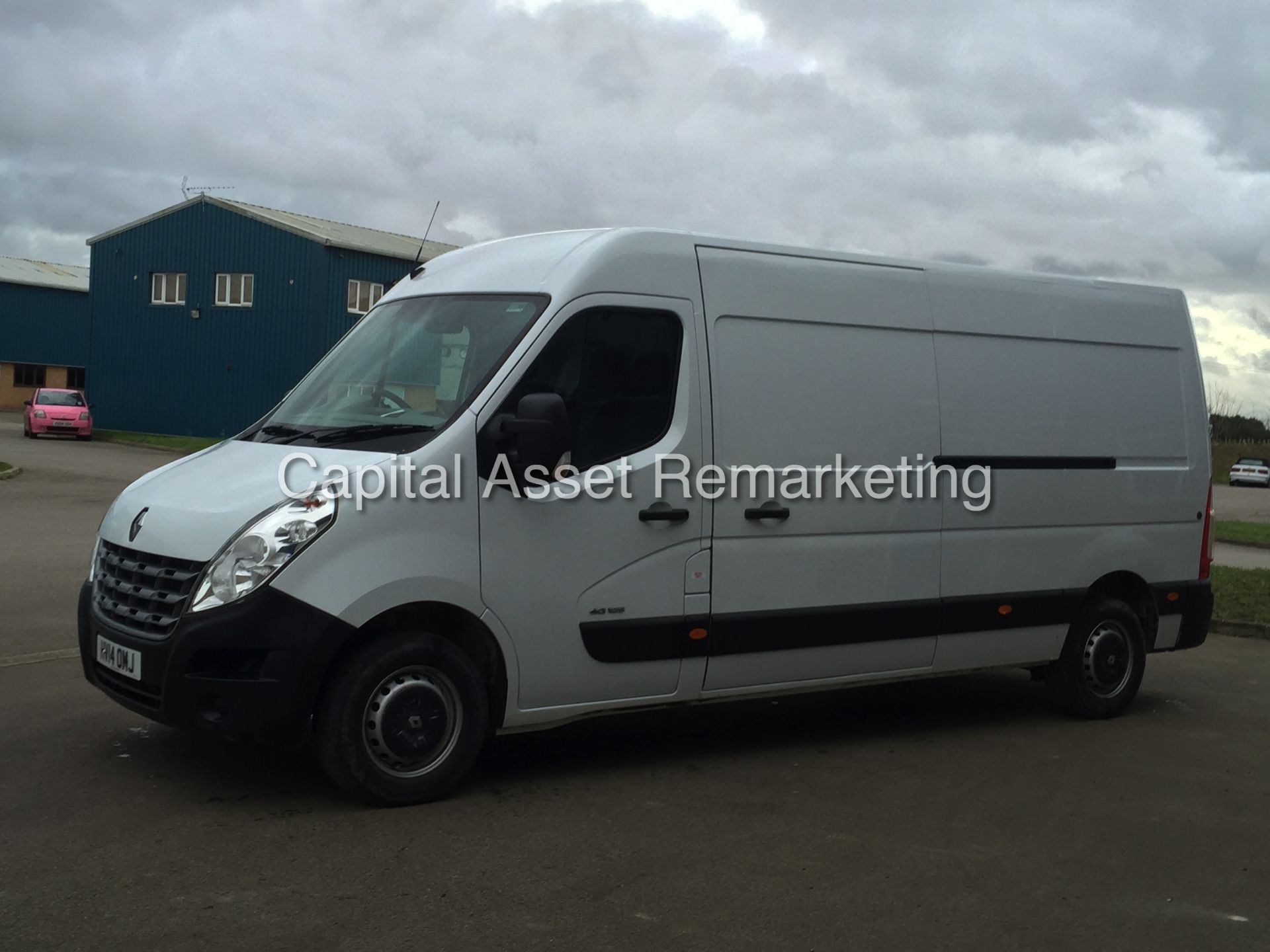 (ON SALE) RENAULT MASTER LM35 'EXTRA' (2014 - 14 REG) 2.3 DCI - 6 SPEED - AIR CON  (1 COMPANY OWNER) - Image 4 of 16