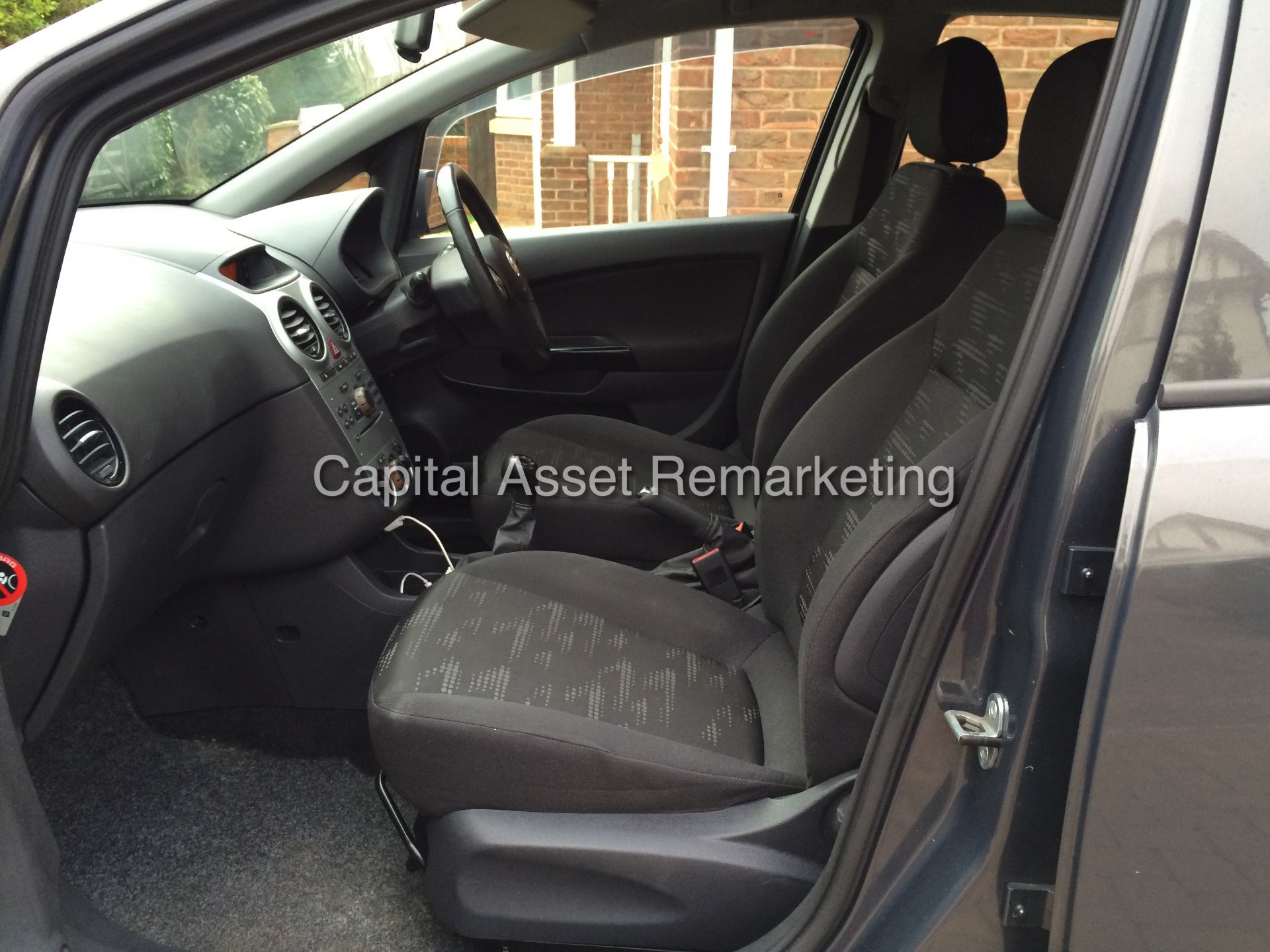 VAUXHALL CORSA CDTI 'ECOFLEX' STOP / START - 5 DOOR '13 REG' - HEATED SEATS - AC - CRUISE - BIG SPEC - Image 16 of 26