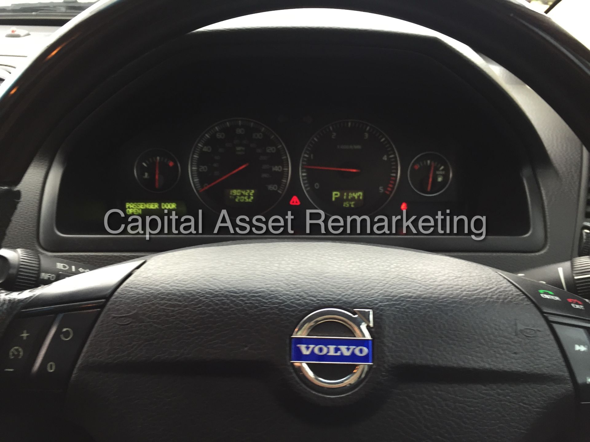 (ON SALE) VOLVO XC90 'D5' (2004 - 04 REG) AUTO - LEATHER - 7 SEATER - SAT NAV 'HUGE SPEC' - Image 24 of 24