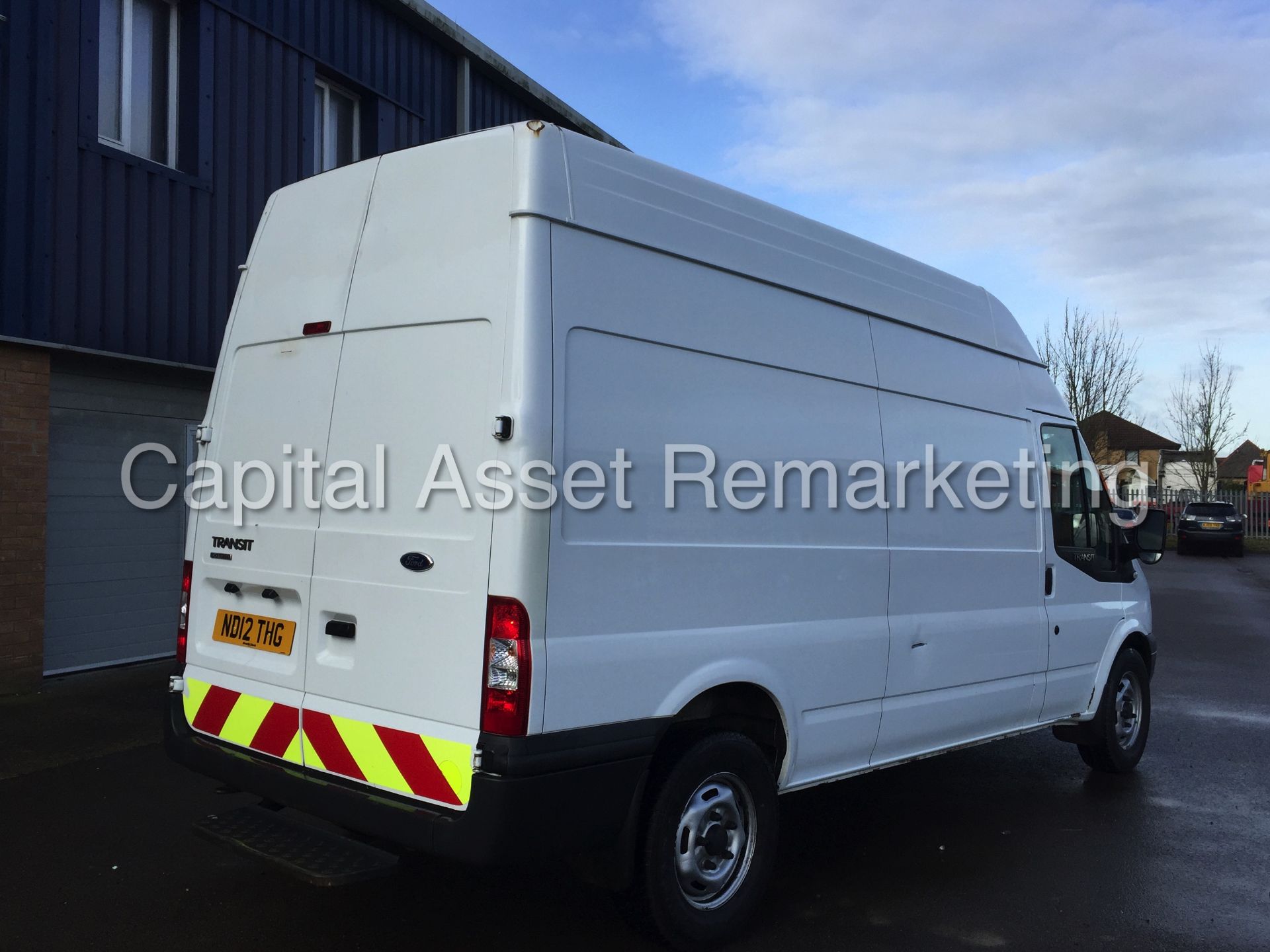 (ON SALE) FORD TRANSIT 100 T350L RWD (2012 - 12 REG) 2.2 TDCI - 100 PS - 6 SPEED 'LWB - HI ROOF' - Image 8 of 17