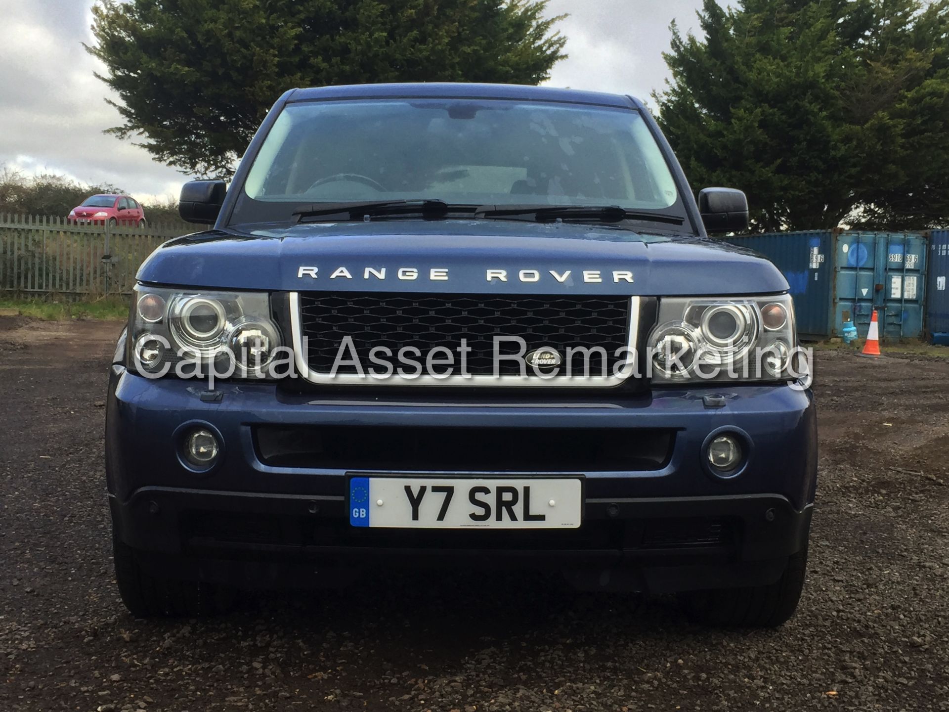 (ON SALE) RANGE ROVER SPORT 'HSE' (TDV6) - AUTO - LEATHER - SAT NAV - FRONT & REAR DVD's - Image 2 of 27