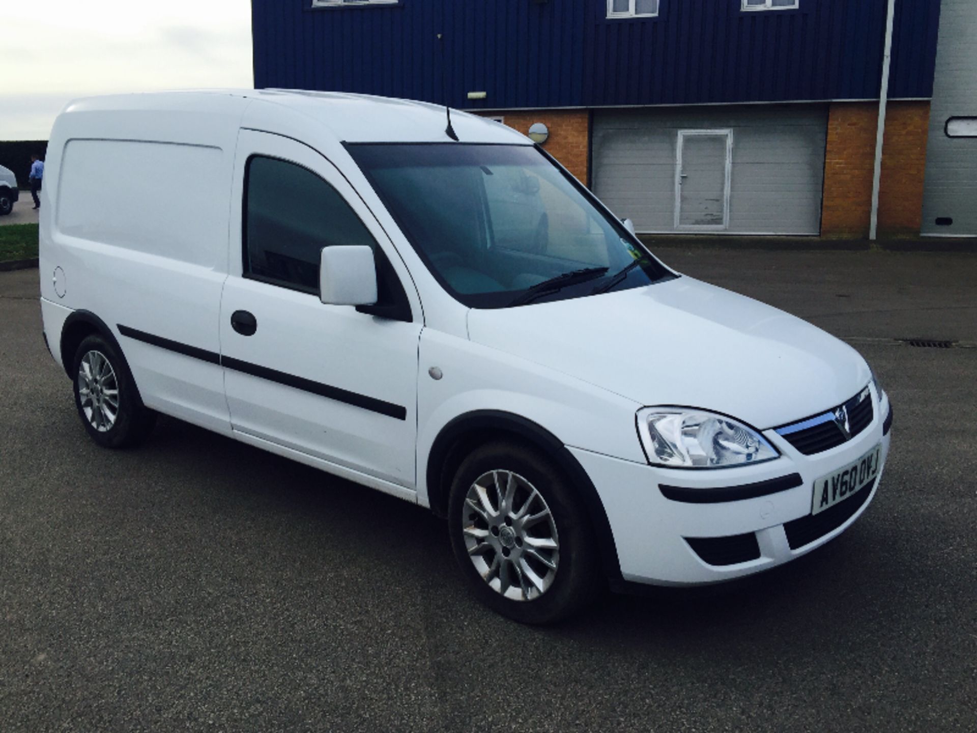 VAUXHALL COMBO 1.3CDTI '2011 MODEL' GOOD SPEC - 1 OWNER - FULL SERVICE HISTORY - SIDE LOADING DOOR