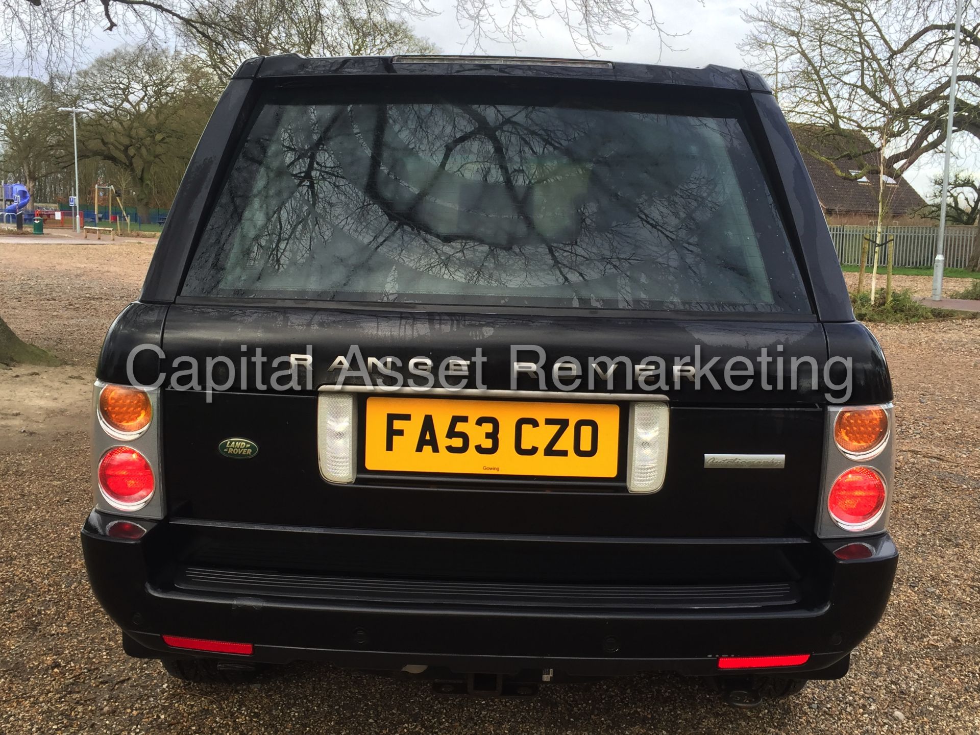 (ON SALE) RANGE ROVER VOGUE 'AUTOBIOGRAPHY' (2004 MODEL) 4.4 V8 - AUTO - LEATHER - SAT NAV  (NO VAT) - Image 7 of 30