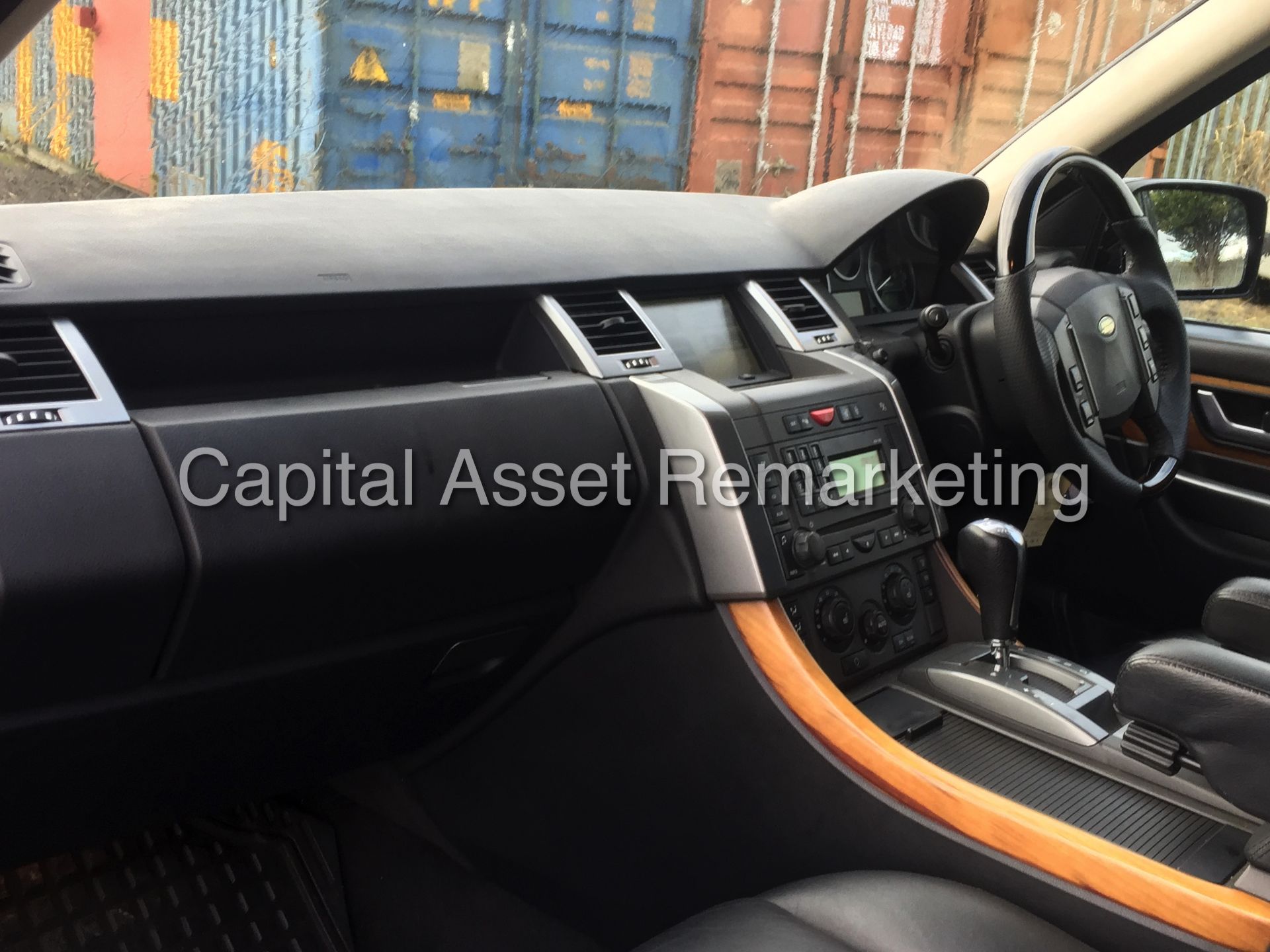 (ON SALE) RANGE ROVER SPORT 'HSE' (TDV6) - AUTO - LEATHER - SAT NAV - FRONT & REAR DVD's - Image 22 of 27