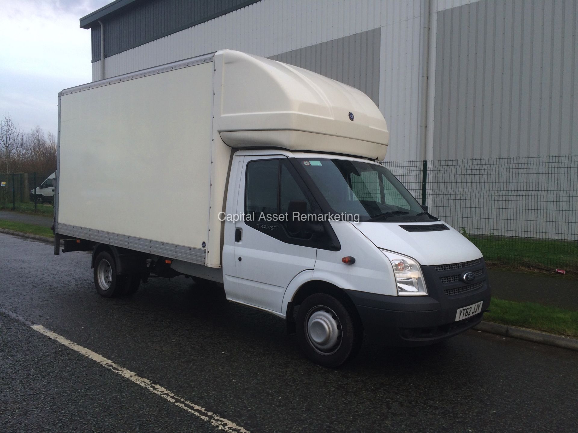 (ON SALE) FORD TRANSIT 2.2TDCI '125PSI' T350 LWB LUTON BOX VAN - TWIN WHEELER - ELECTRIC TAILIFT