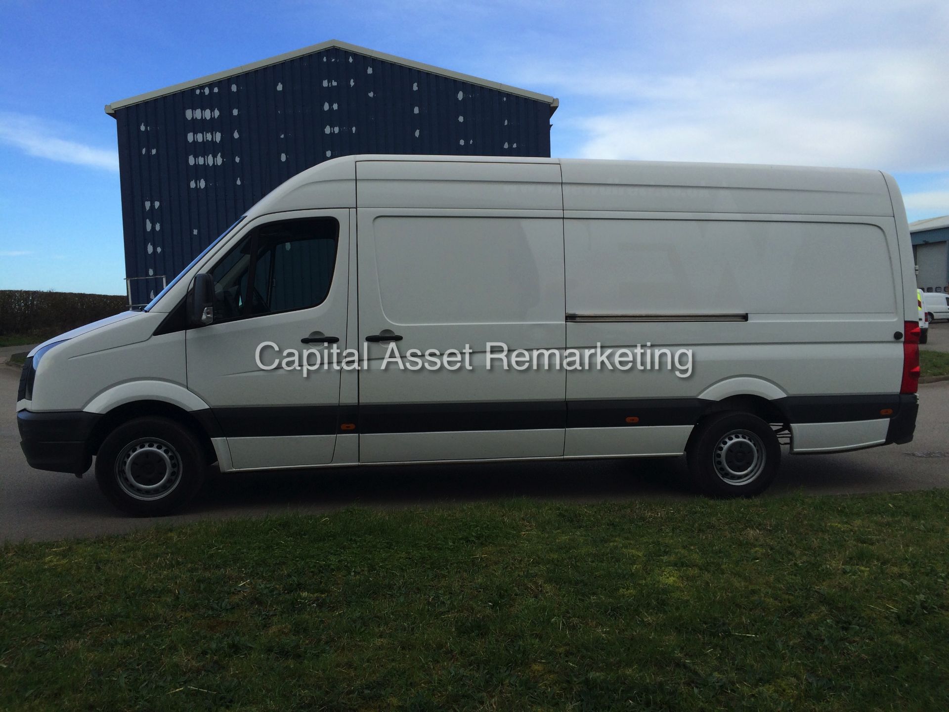 VOLKSWAGEN CRAFTER 2.0Ltr TDI CR35 LWB (2014 MODEL) NEW SHAPE - CRUISE CONTROL - 1 OWNER FROM NEW !! - Image 2 of 19