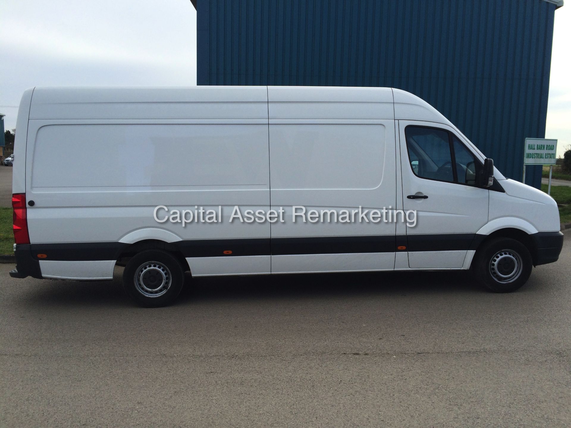 VOLKSWAGEN CRAFTER 2.0Ltr TDI CR35 LWB (2014 MODEL) NEW SHAPE - CRUISE CONTROL - 1 OWNER FROM NEW !! - Image 6 of 19