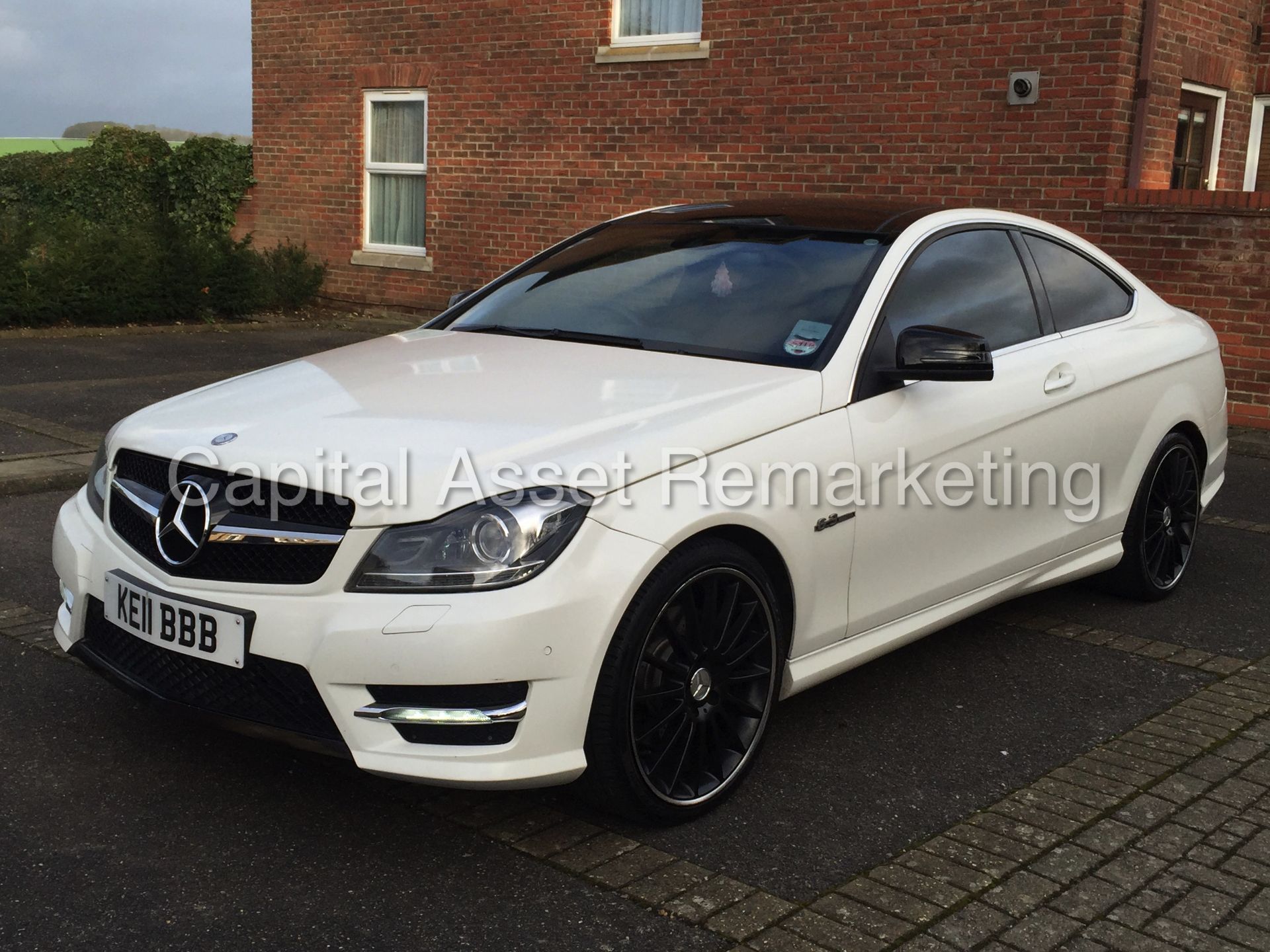 (ON SALE)MERCEDES-BENZ 'C63 EDITION' (2011) AUTO - LEATHER - SAT NAV - PAN ROOF Big spec (NO VAT !!) - Image 4 of 27