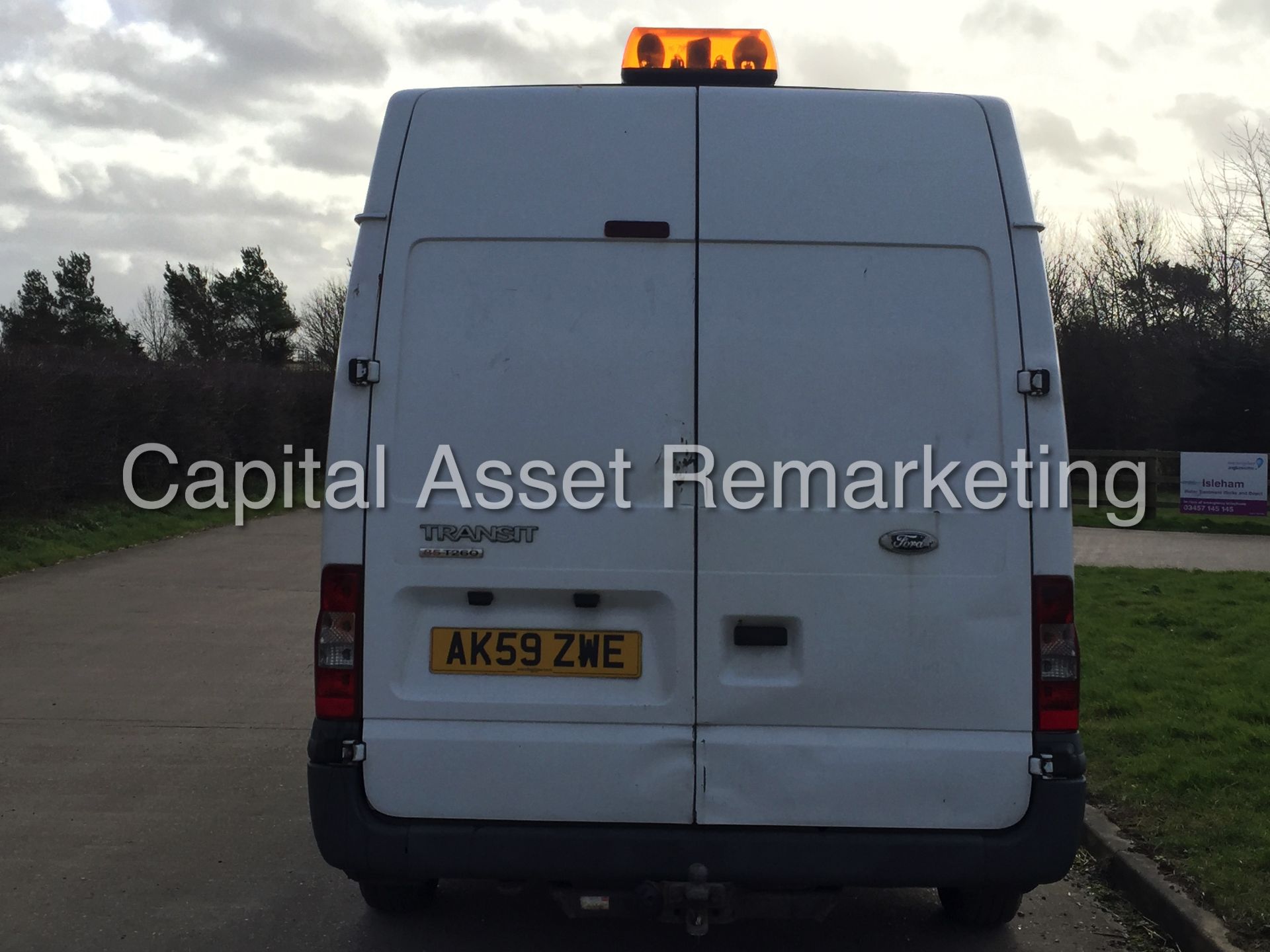 FORD TRANSIT 85 T260S FWD (2010 MODEL) 2.2 TDCI 'SWB - SEMI HI-ROOF' - Image 7 of 16