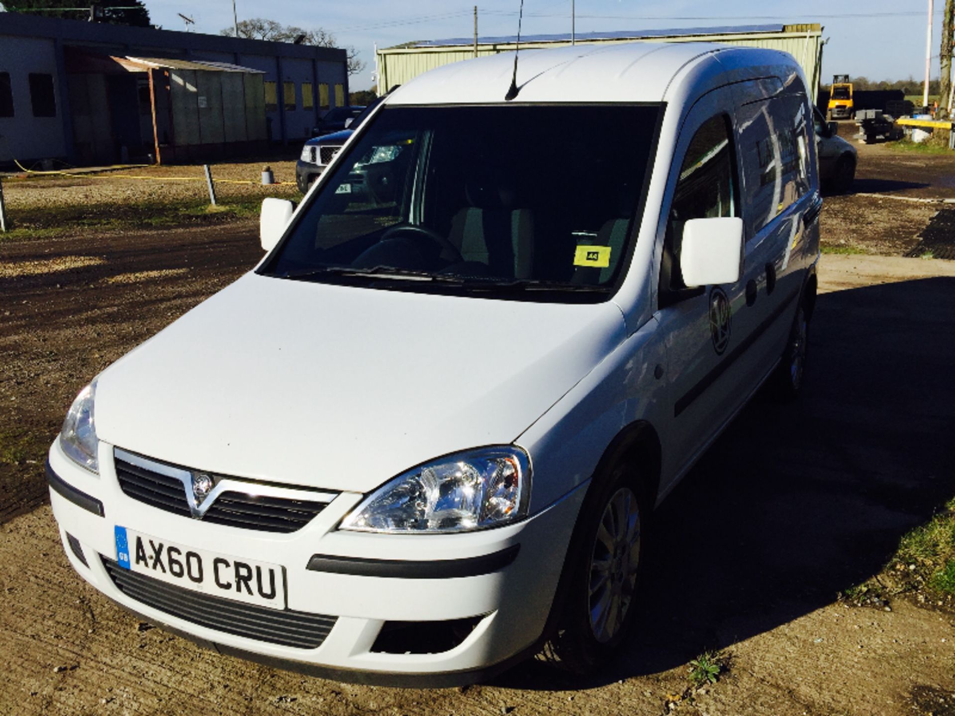 VAUXHALL COMBO 1.3CDTI '2011 MODEL' GOOD SPEC - 1 OWNER - FULL SERVICE HISTORY - SIDE LOADING DOOR - Image 2 of 14