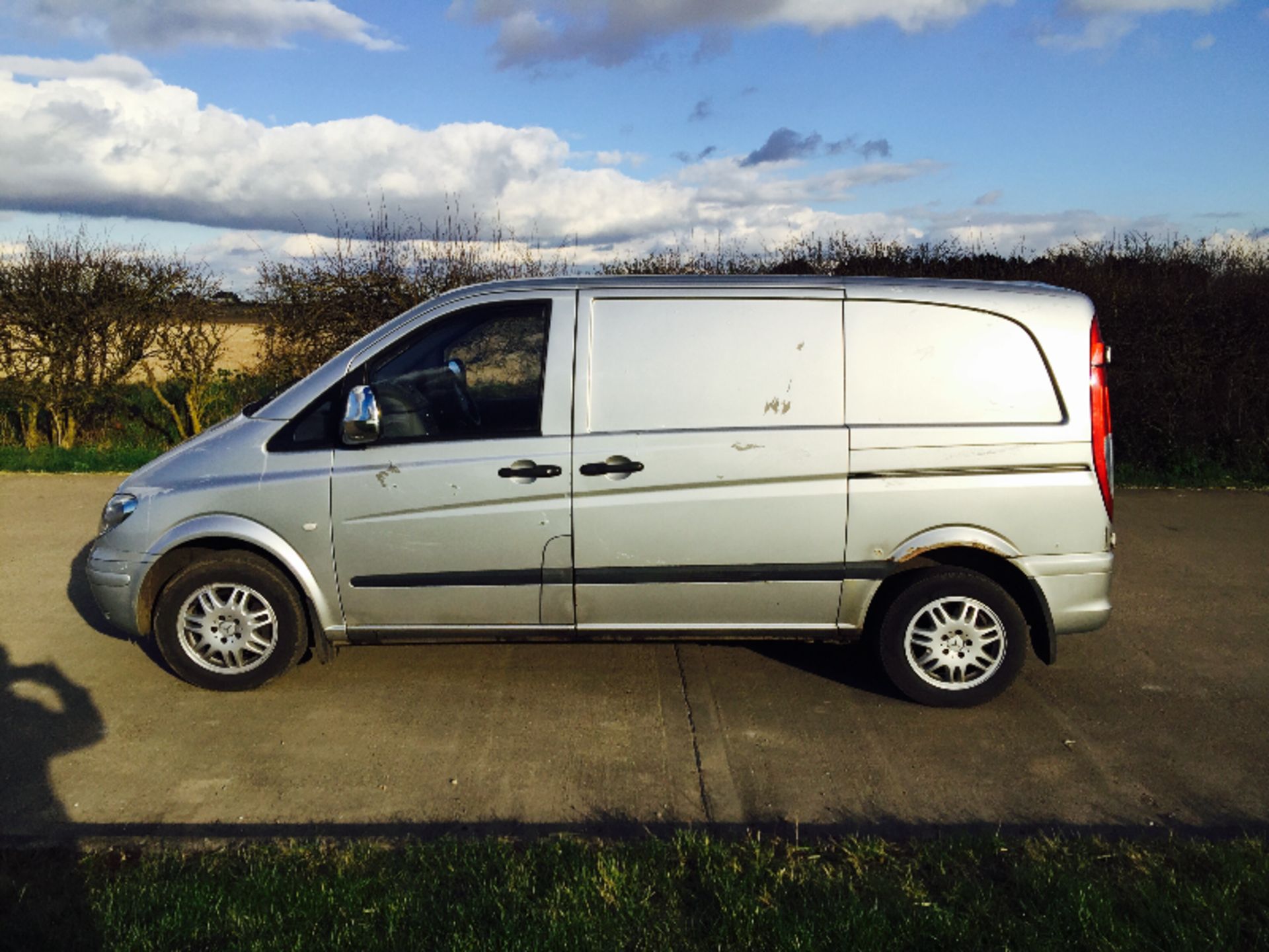 (On Sale) MERCEDES VITO '115 CDI' (2004 MODEL) 'NEW SHAPE' 150 BHP - 6 SPEED  (NO VAT - SAVE 20%) - Image 3 of 13