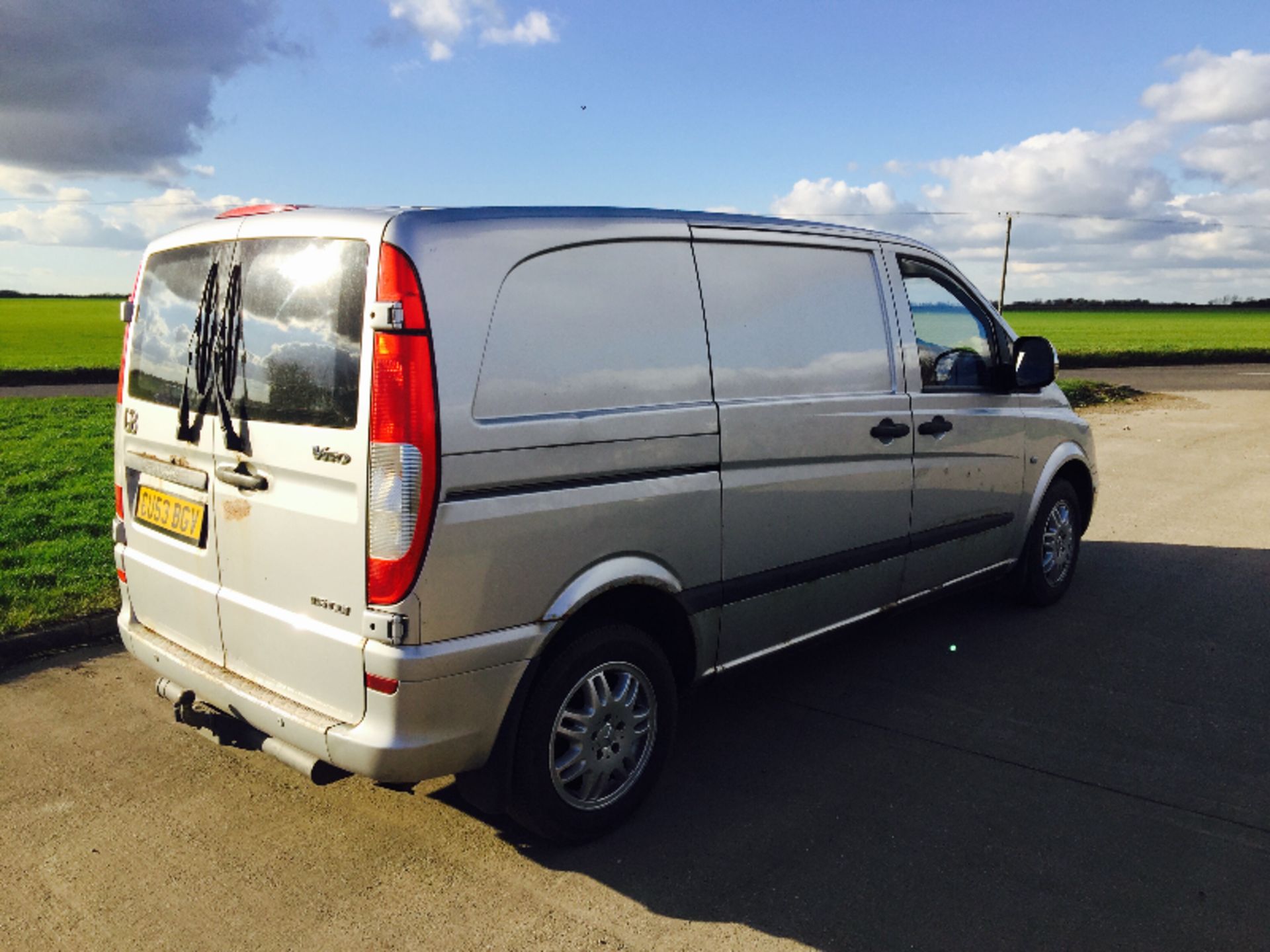 (On Sale) MERCEDES VITO '115 CDI' (2004 MODEL) 'NEW SHAPE' 150 BHP - 6 SPEED  (NO VAT - SAVE 20%) - Image 6 of 13