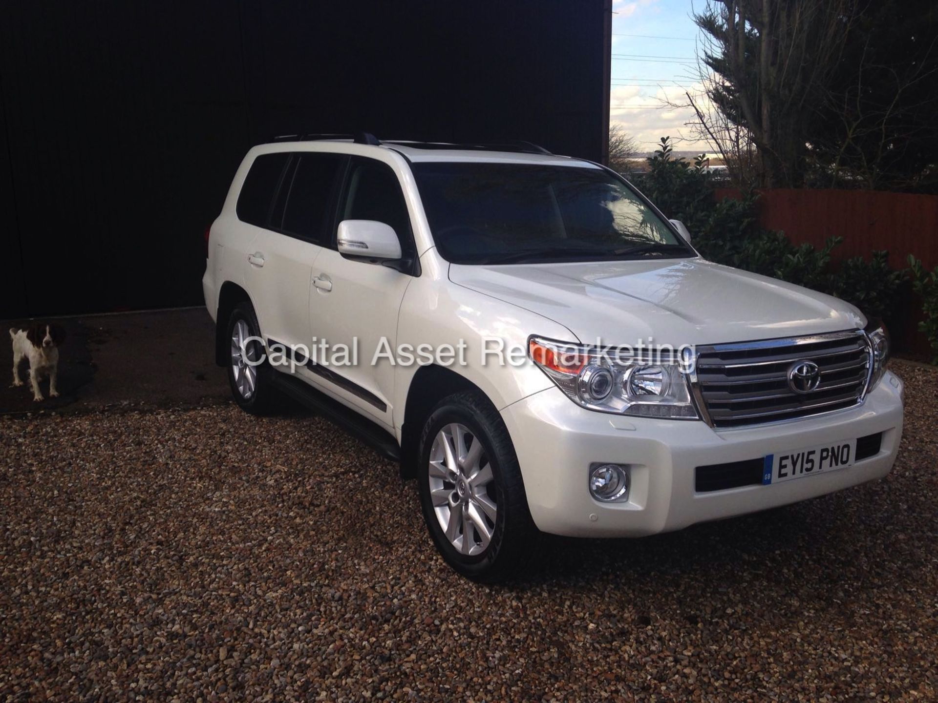 TOYOTA LANDCRUISER 4.5 V8 'NEW SHAPE' (15 REG) MASSIVE SPEC - FULLY LOADED - METALLIC WHITE - LOOK ! - Image 5 of 18